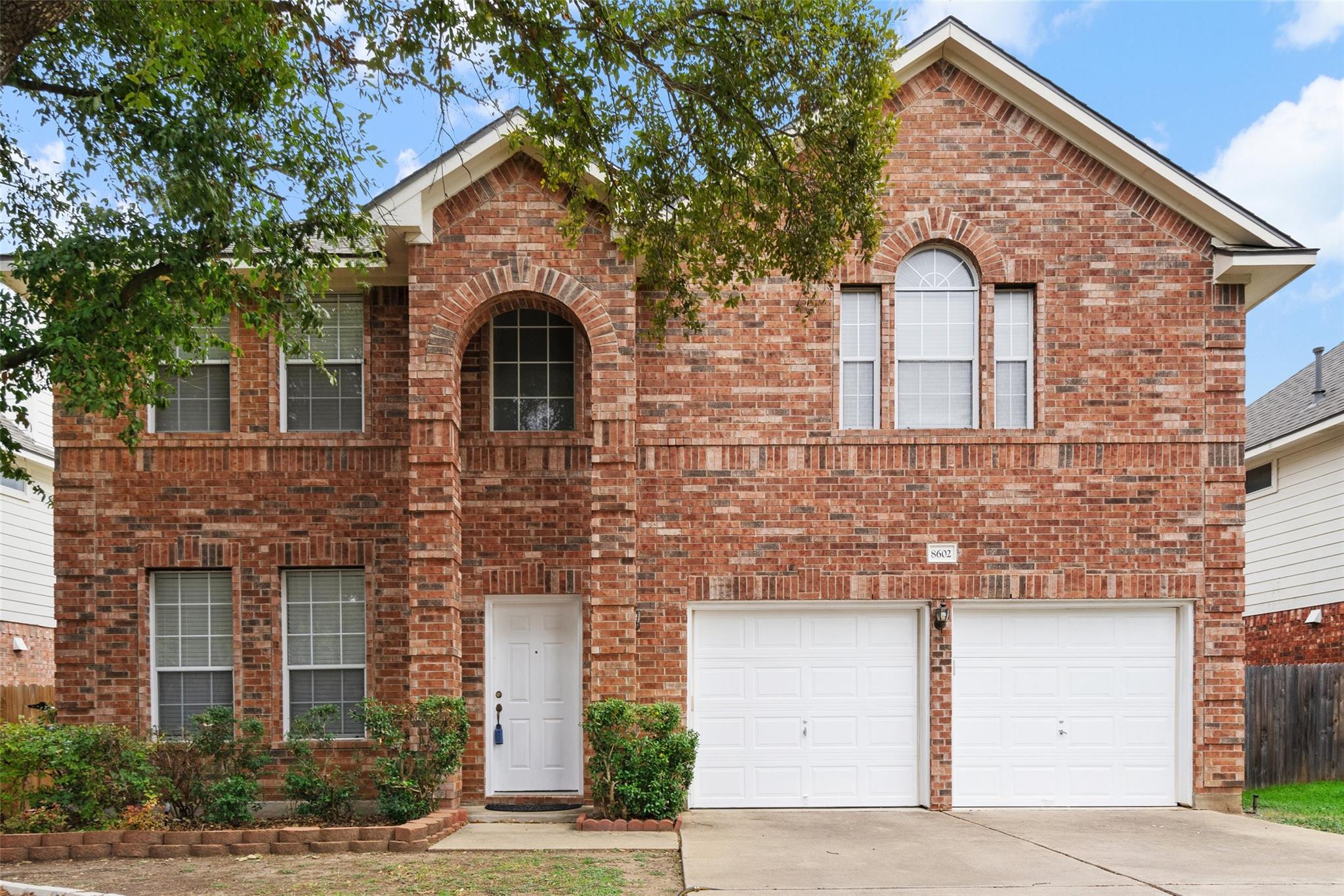 8602 Glen Canyon Dr, Round Rock, TX 78681