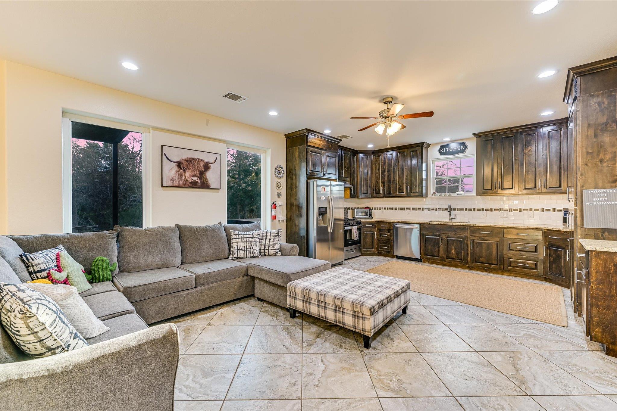 8400 Taylorsville Rd, Dale, TX 78616