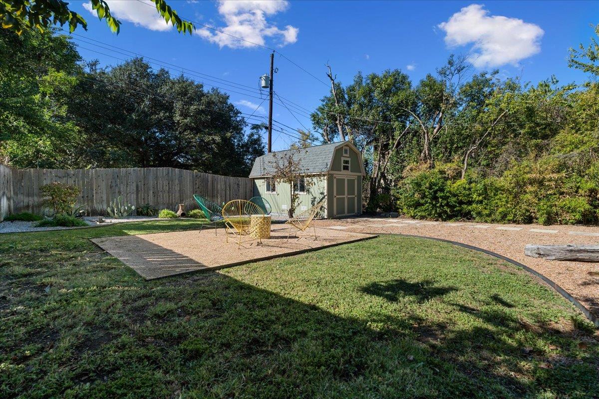201 La Vista St, Austin, TX 78704