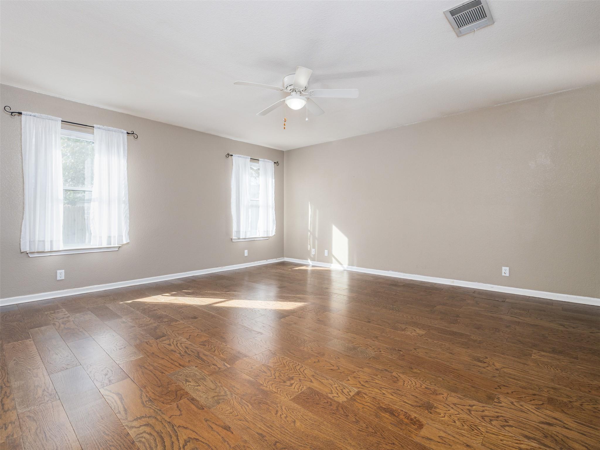 110 Grant Ct, Leander, TX 78641