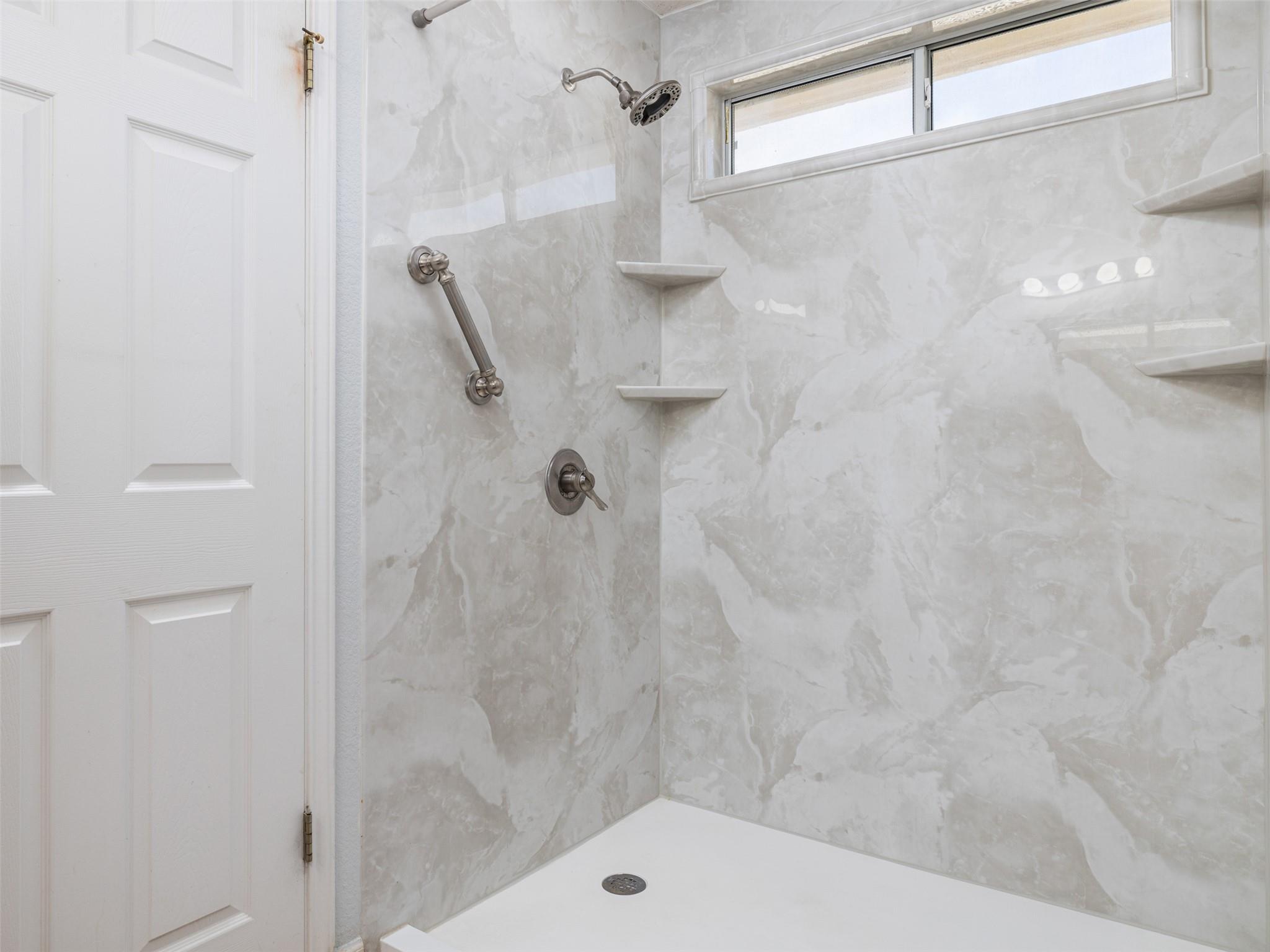 110 Grant Ct, Leander, TX 78641