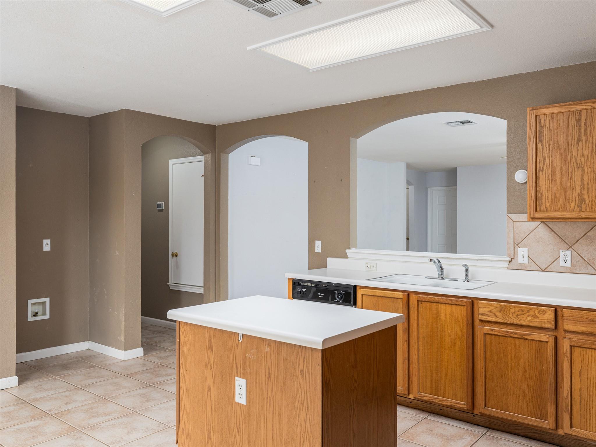 110 Grant Ct, Leander, TX 78641