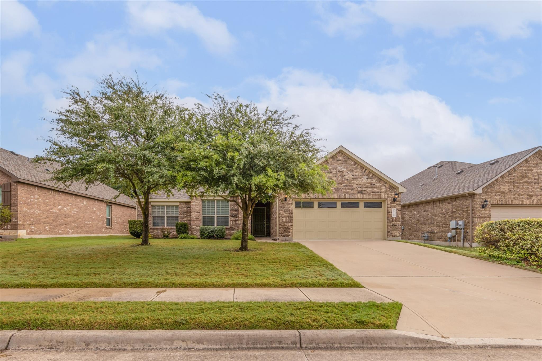 1920 Mary Ella Dr, Leander, TX 78641