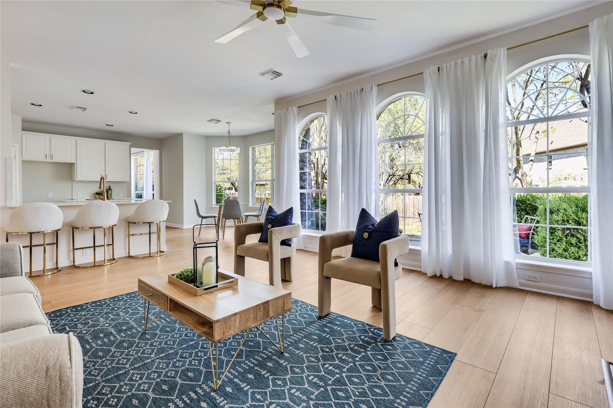 5221 Austral Loop, Austin, TX 78739