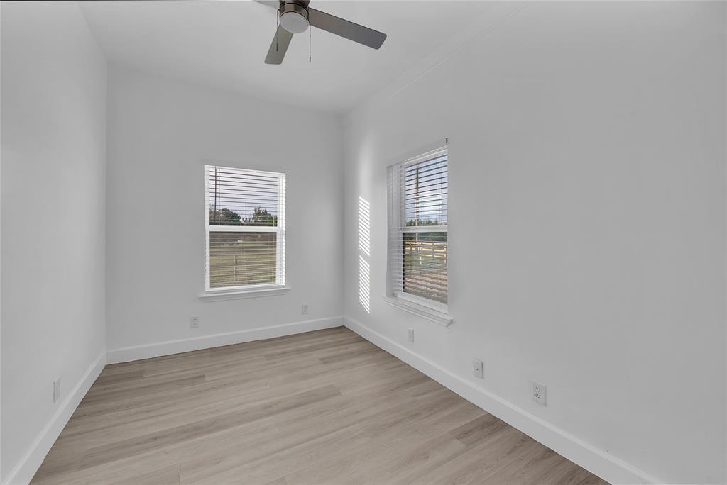 51 Private Road 901, Florence, TX 76527