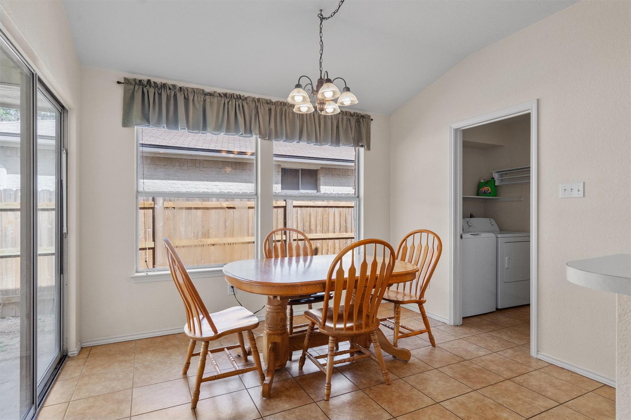 1215 Meghan Dr, Cedar Park, TX 78613