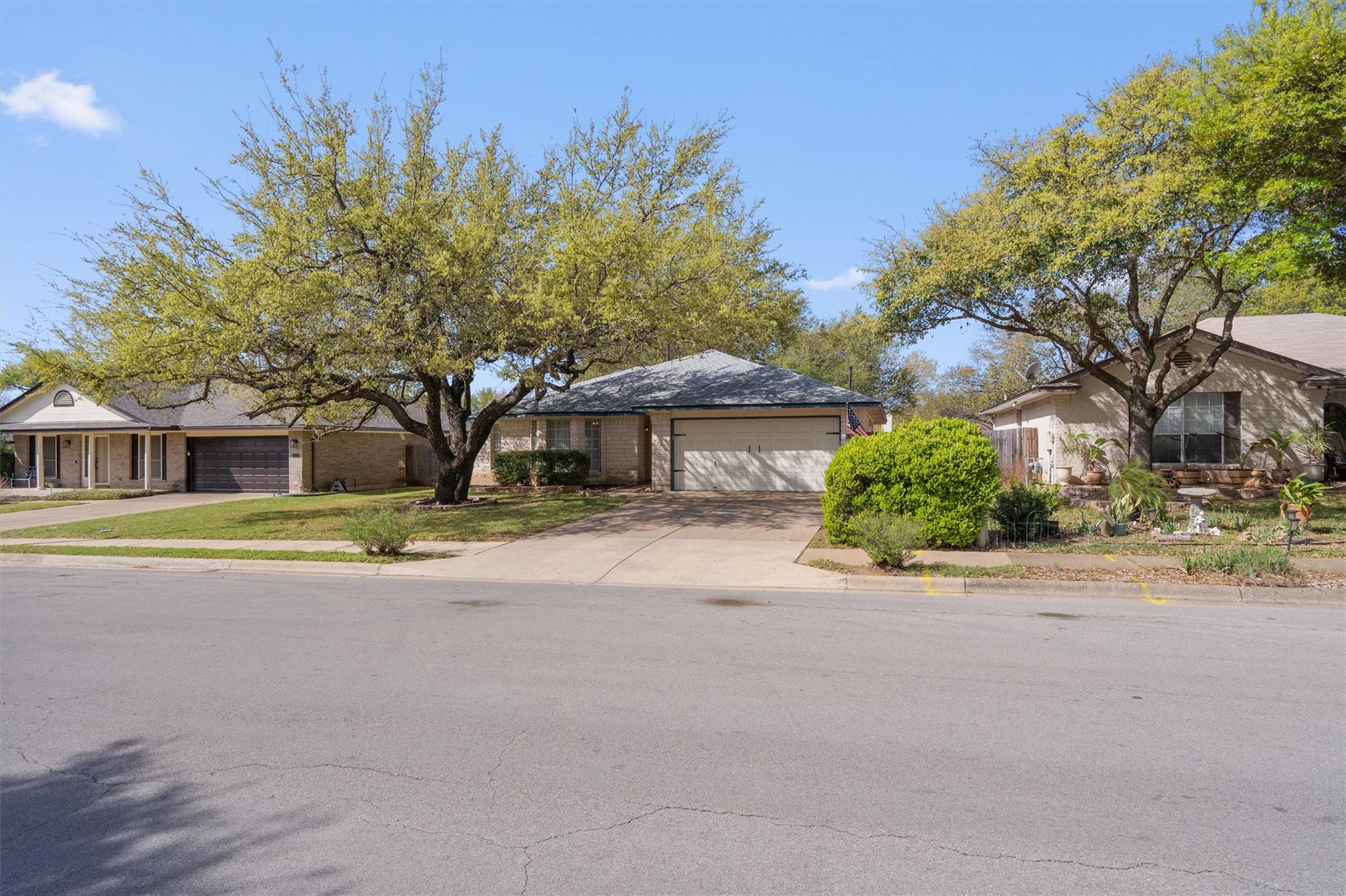 1215 Meghan Dr, Cedar Park, TX 78613