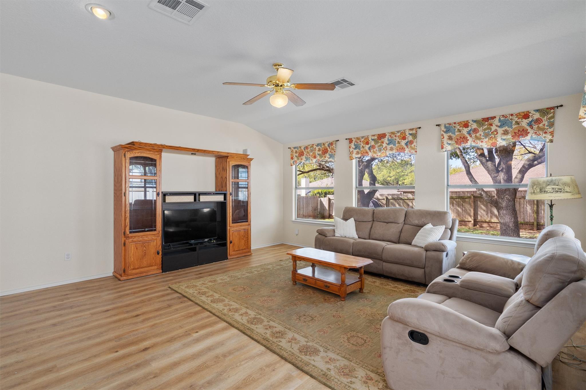 1215 Meghan Dr, Cedar Park, TX 78613