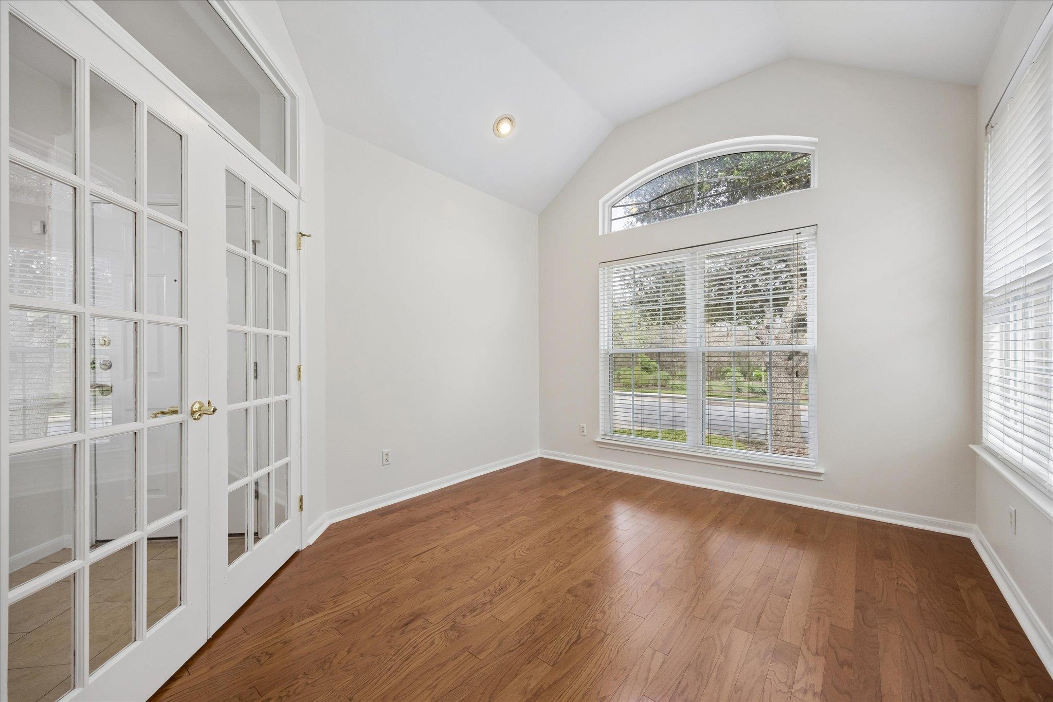 15108 Mallard Green Ln, Austin, TX 78728