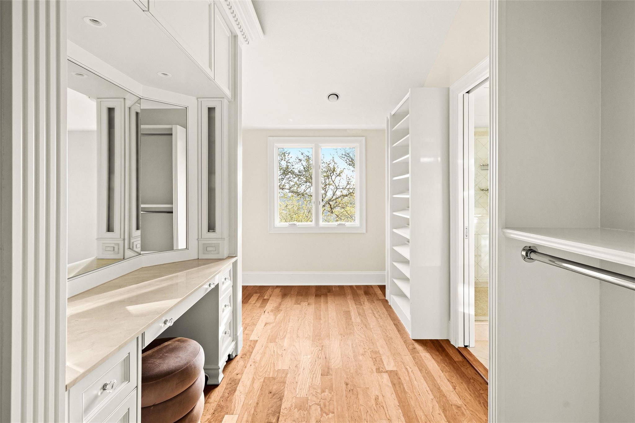 5301 Valburn Cir, Austin, TX 78731