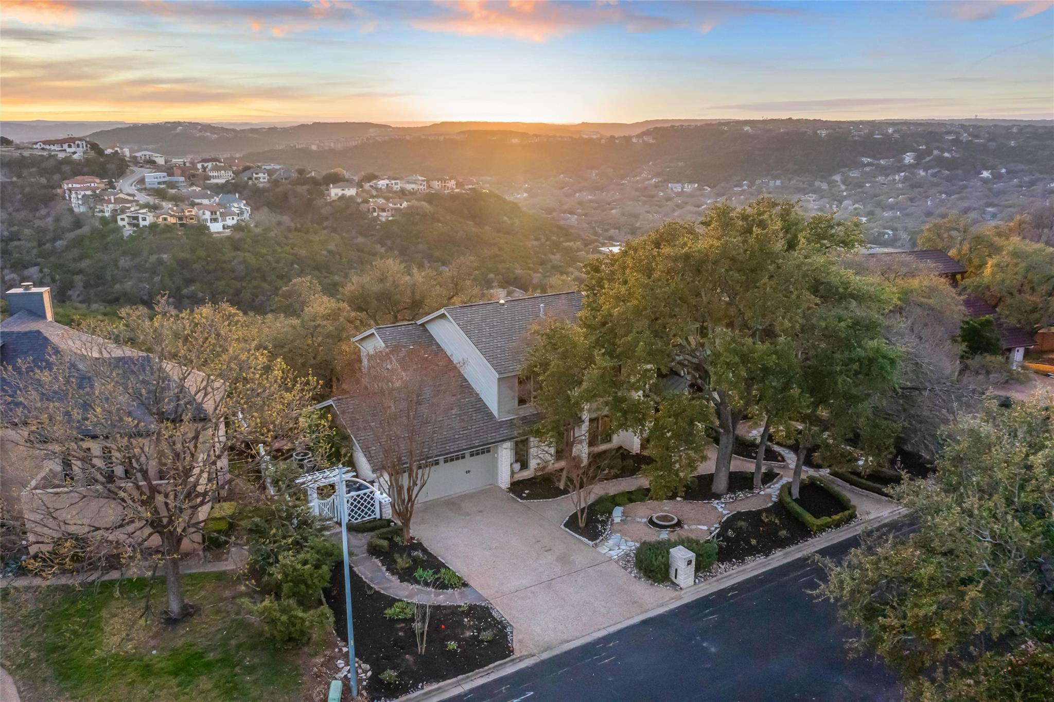 5301 Valburn Cir, Austin, TX 78731