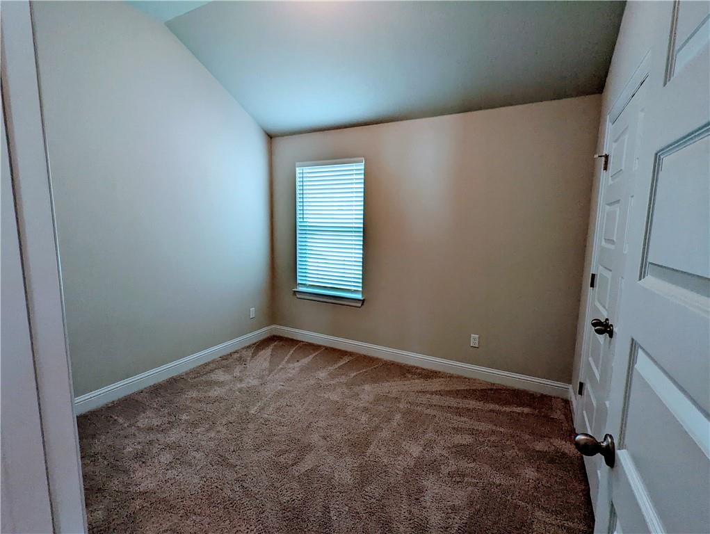 2800 Joe Dimaggio Blvd # 94, Round Rock, TX 78665