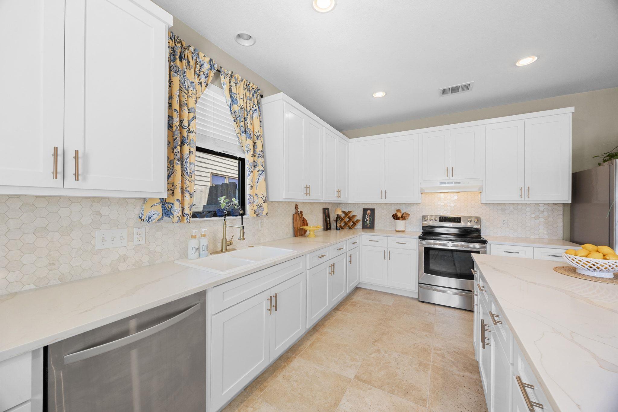 901 Mahomet Dr, Pflugerville, TX 78660