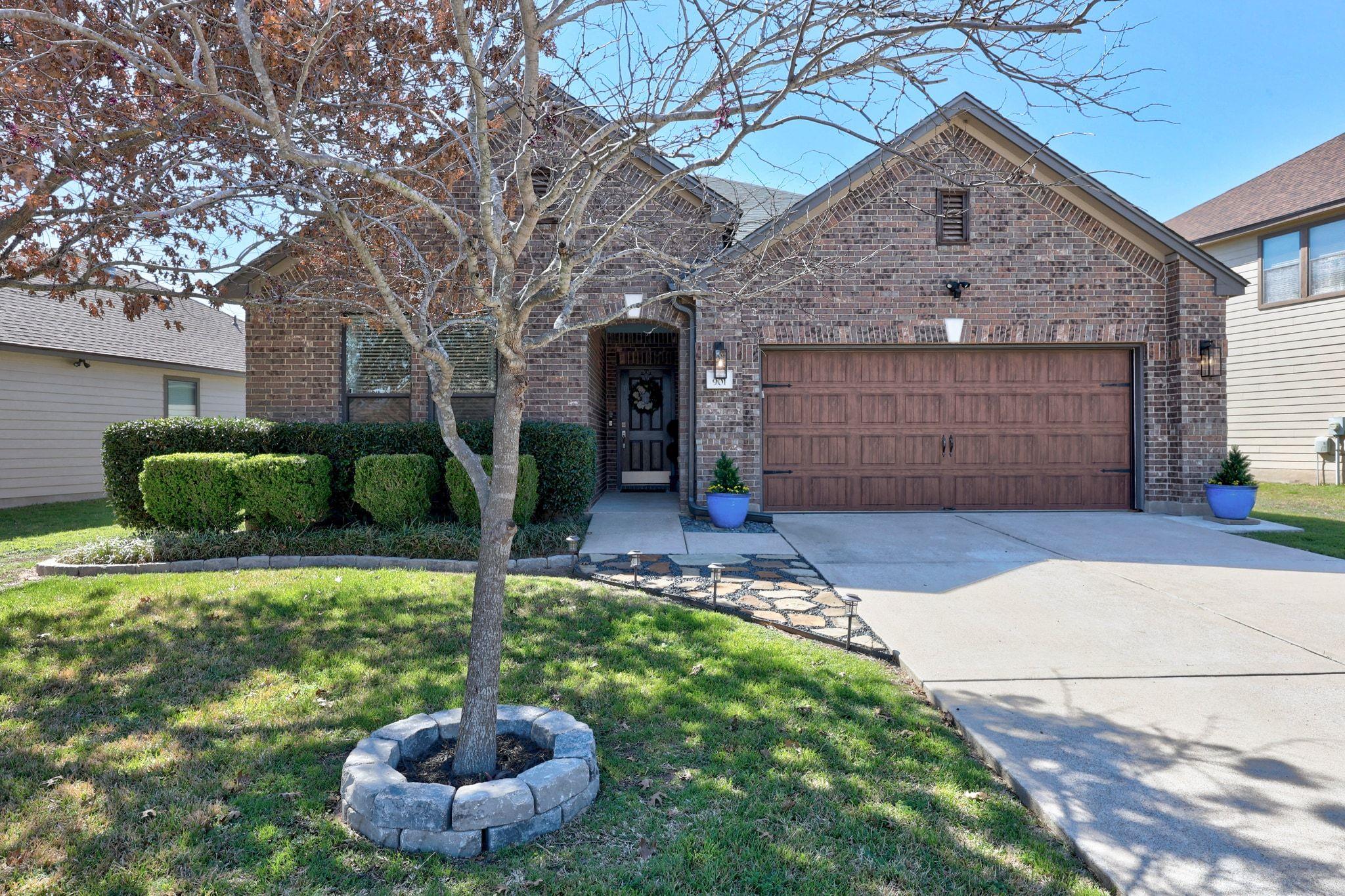 901 Mahomet Dr, Pflugerville, TX 78660