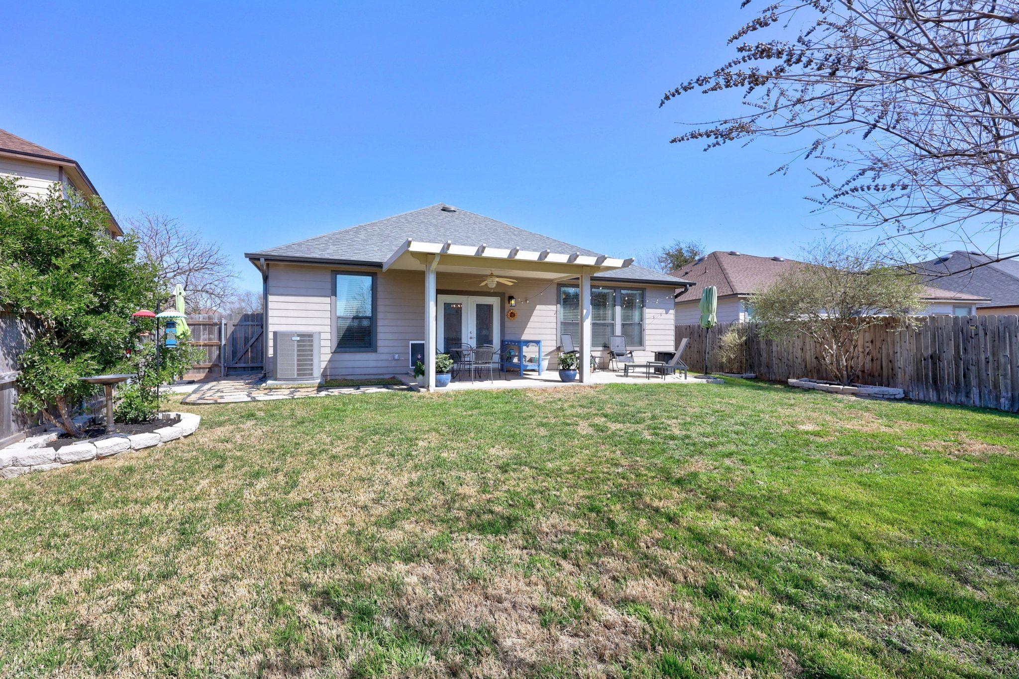 901 Mahomet Dr, Pflugerville, TX 78660