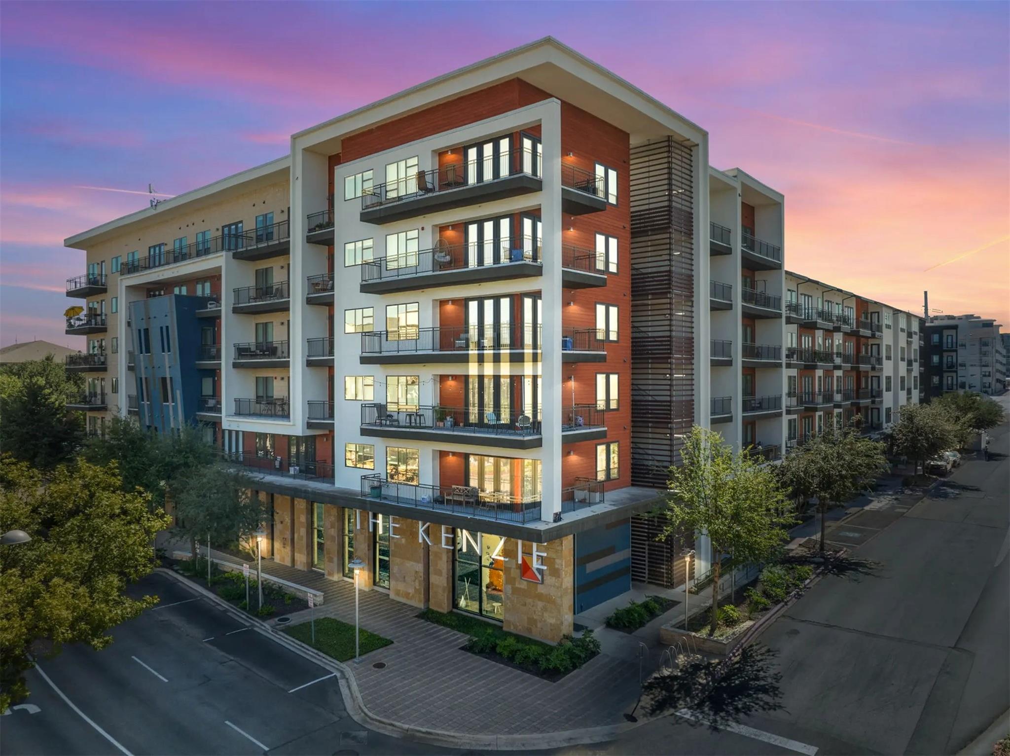 3201 Esperanza Xing # 204, Austin, TX 78758