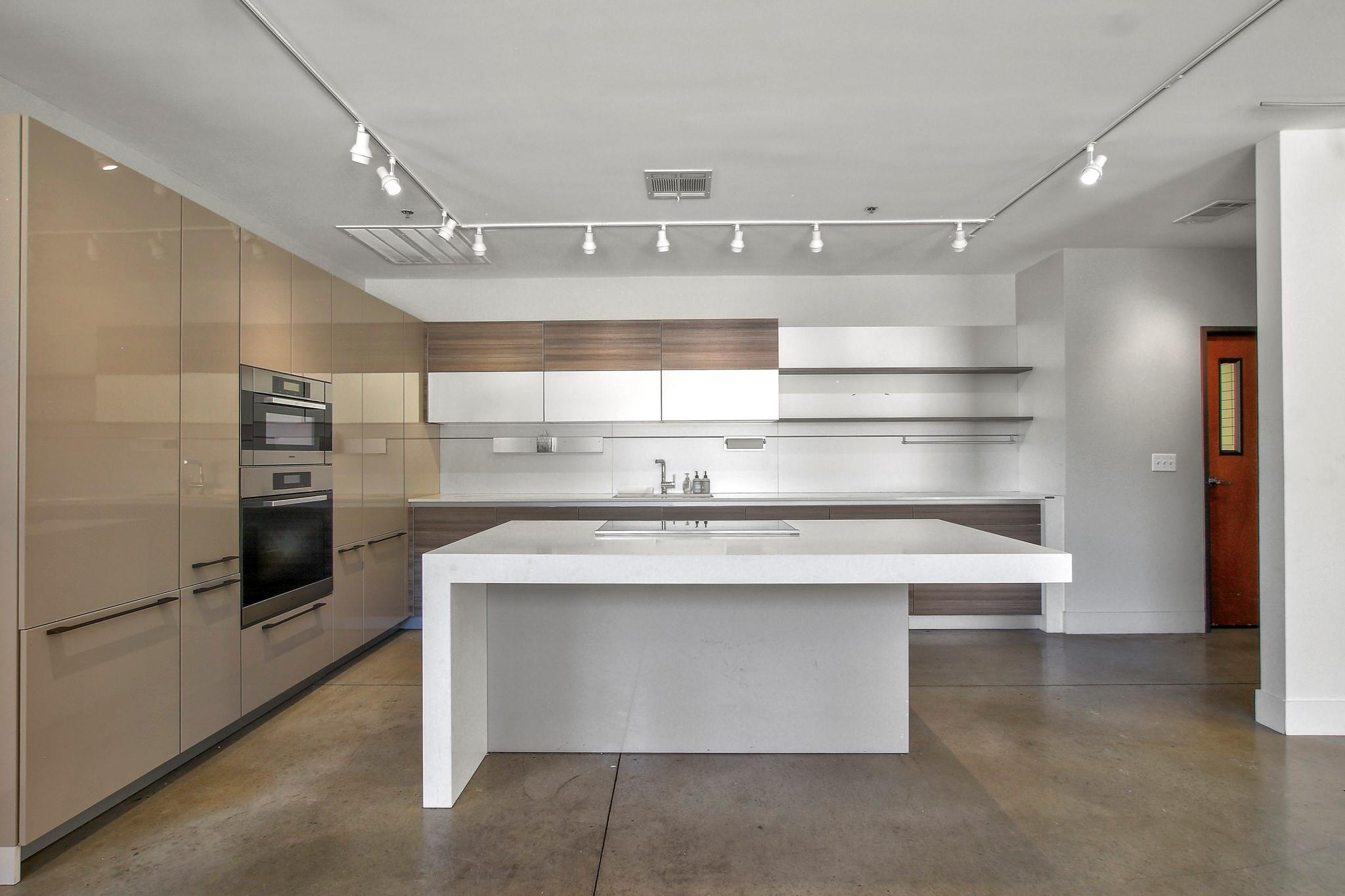 2000 Windy Ter # 8, Cedar Park, TX 78613