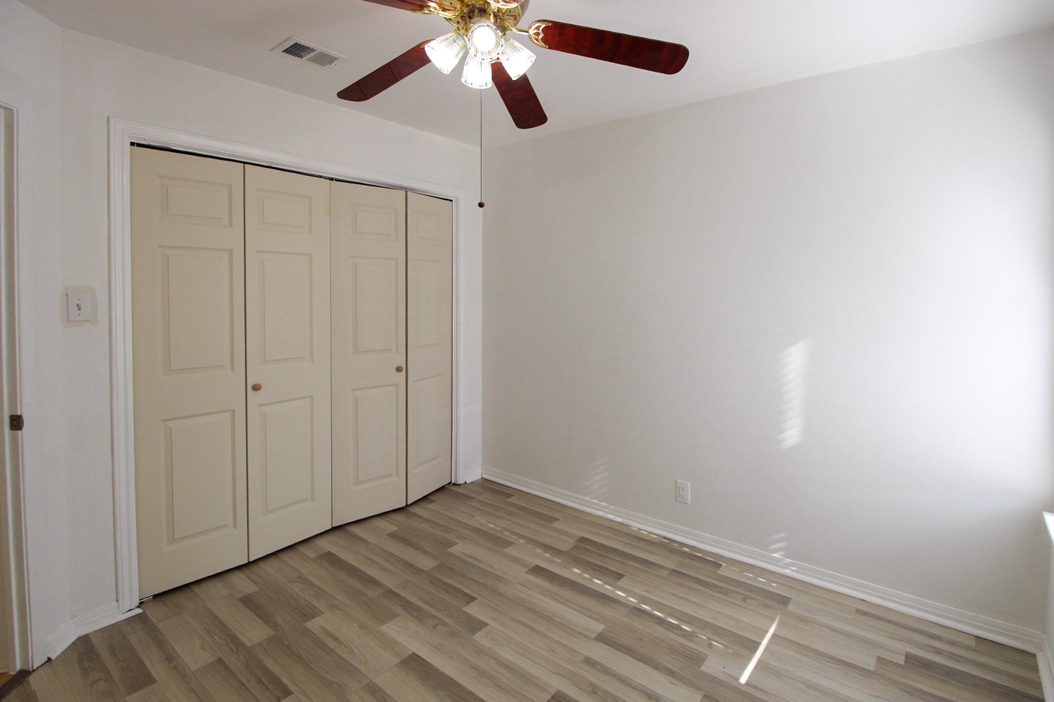 6907 Stonleigh Pl, Austin, TX 78744