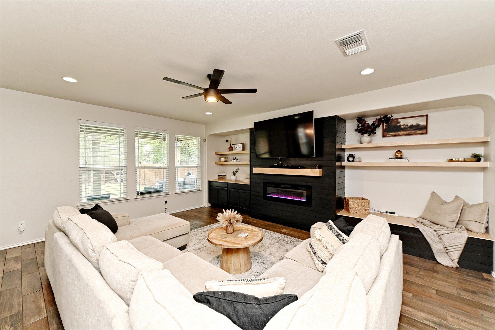 210 Animas Dr, Georgetown, TX 78626