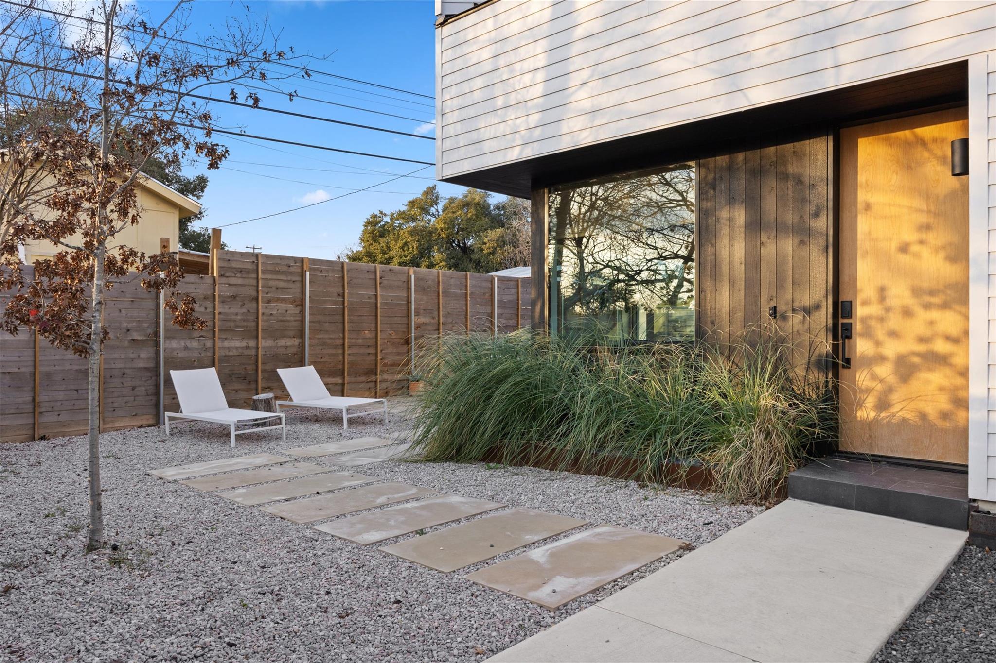 4604 S 2nd St # 2, Austin, TX 78745