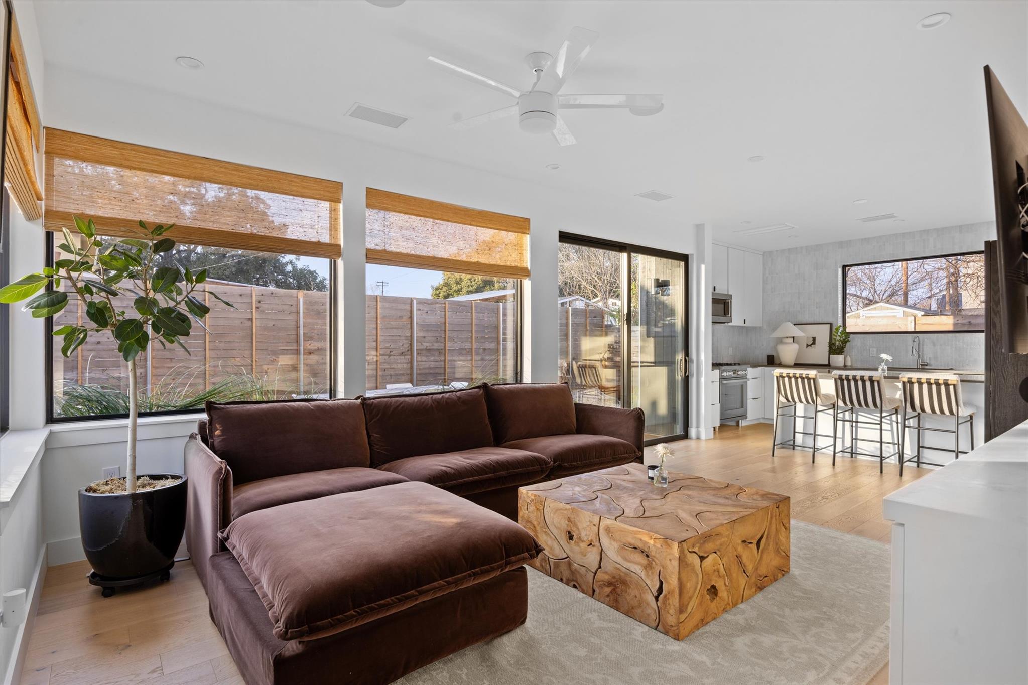 4604 S 2nd St # 2, Austin, TX 78745