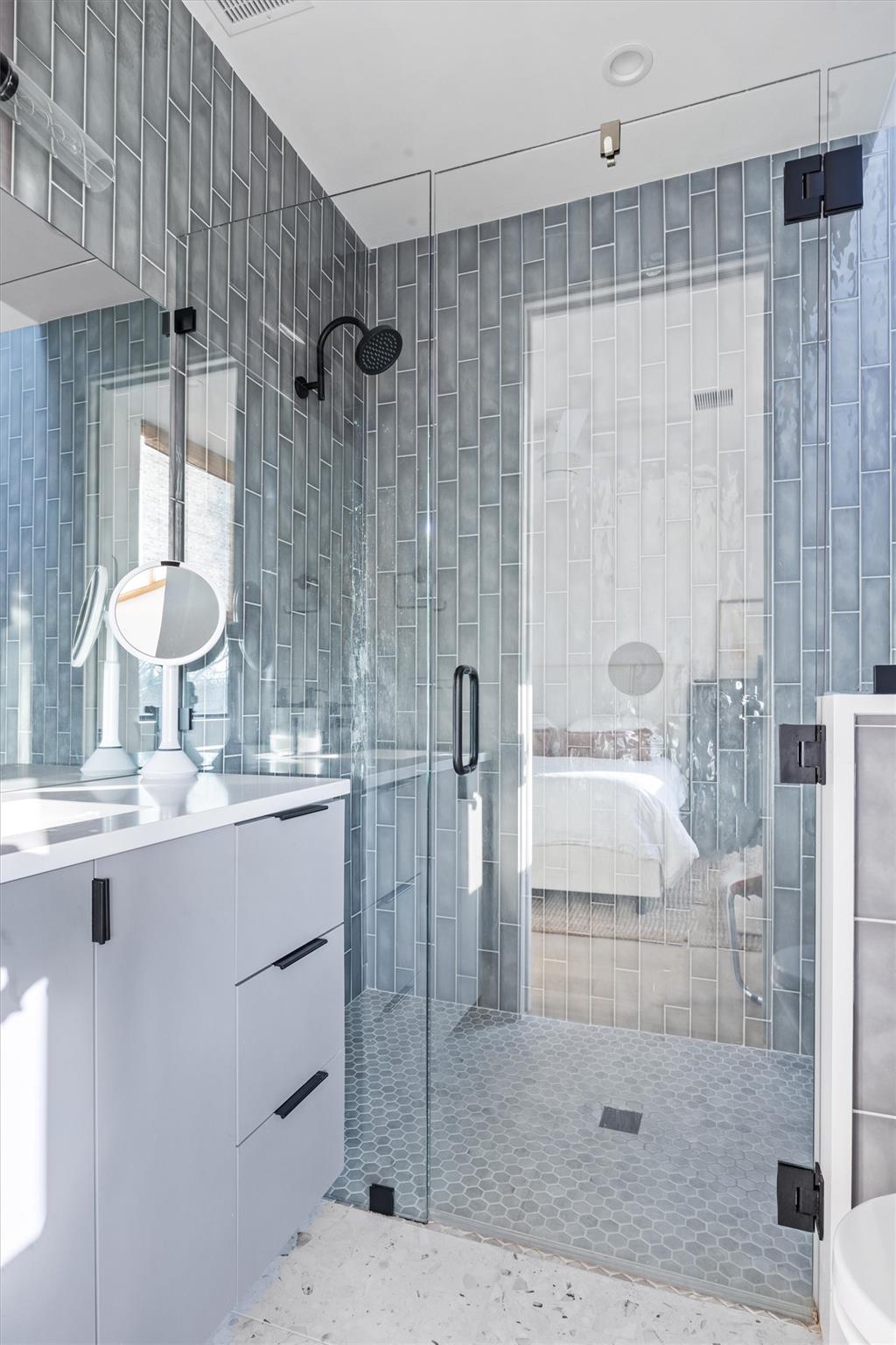 4604 S 2nd St # 2, Austin, TX 78745