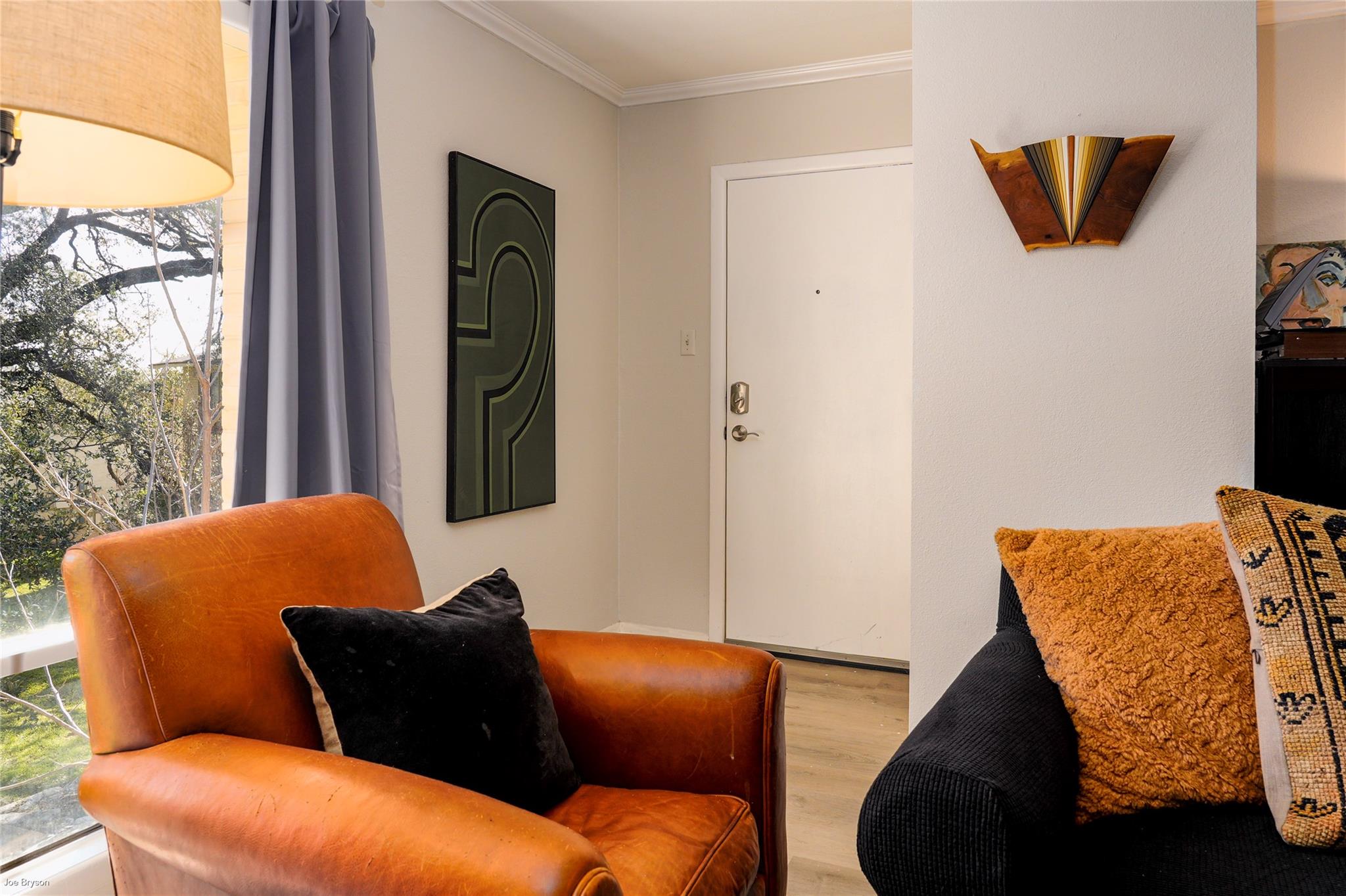 5326 Balcones Dr # D, Austin, TX 78731