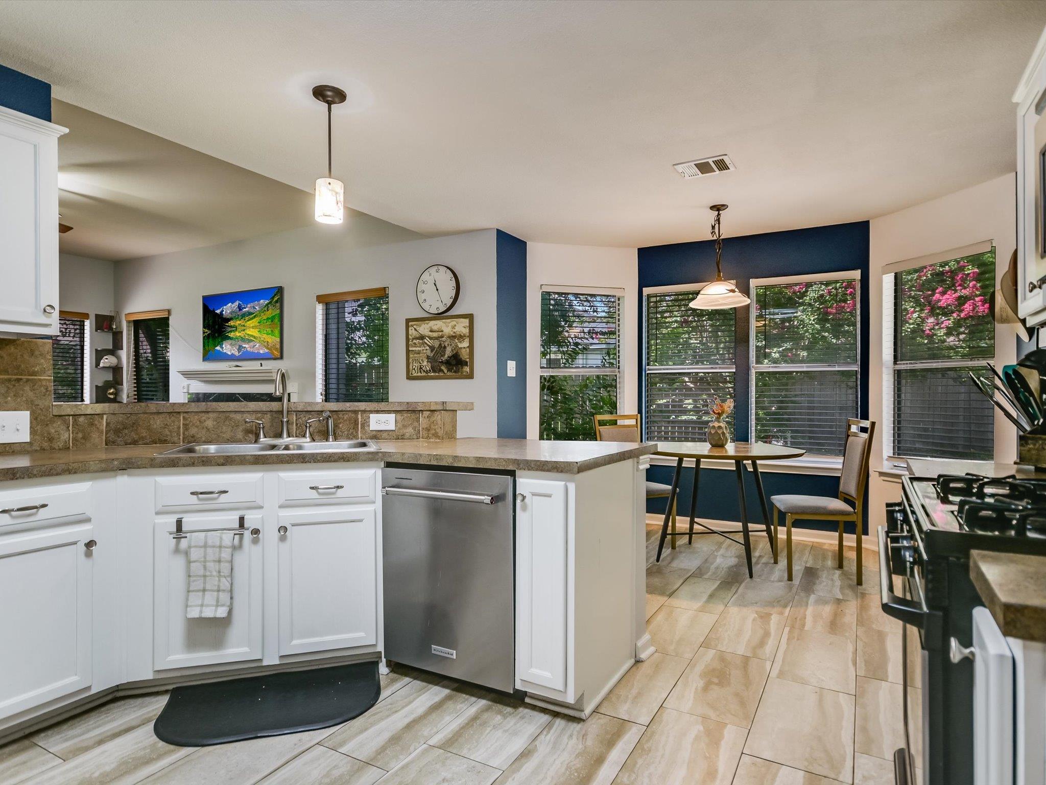 2001 Aster Way, Round Rock, TX 78665
