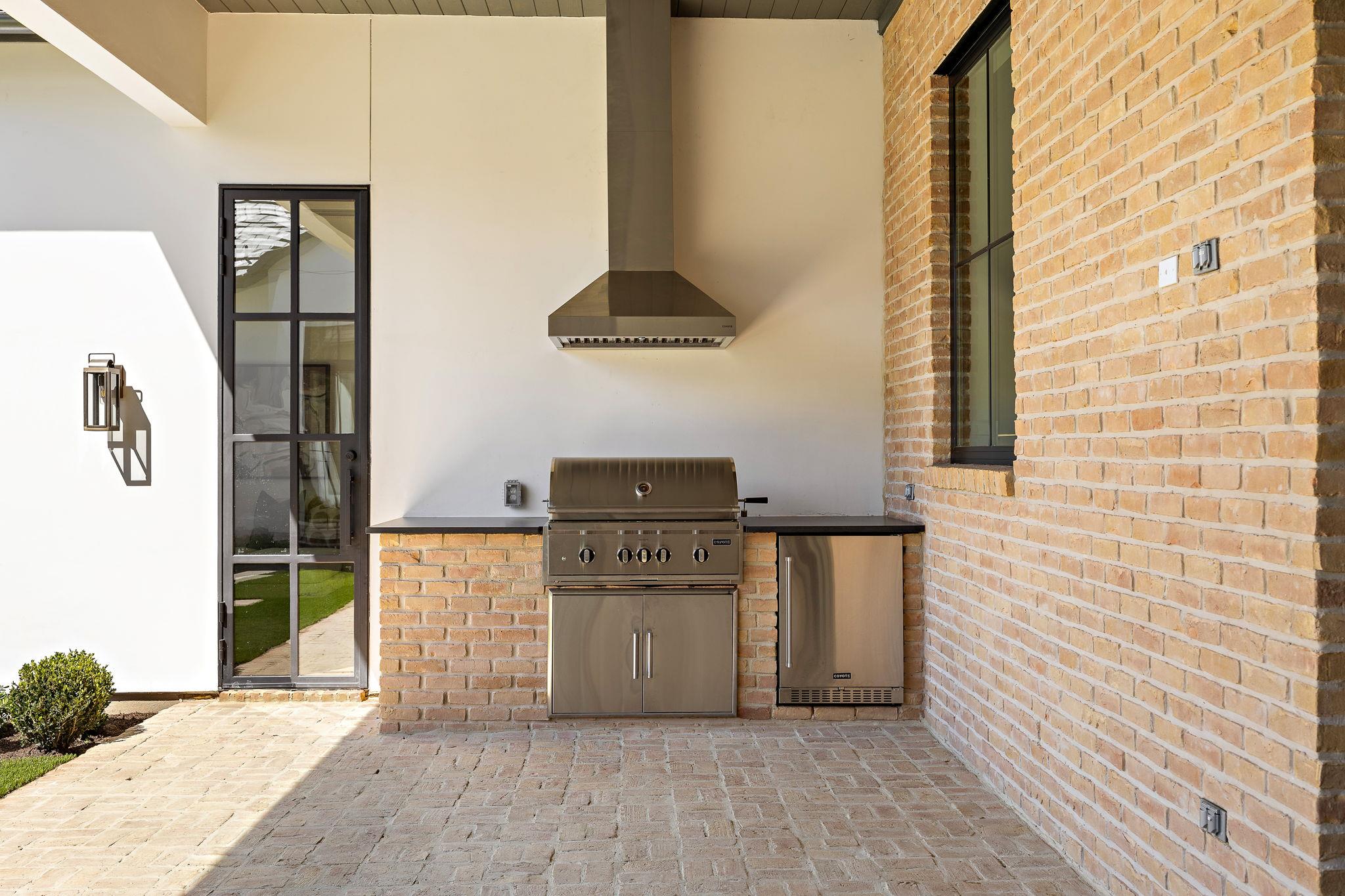 5906 Rickey Dr, Austin, TX 78757