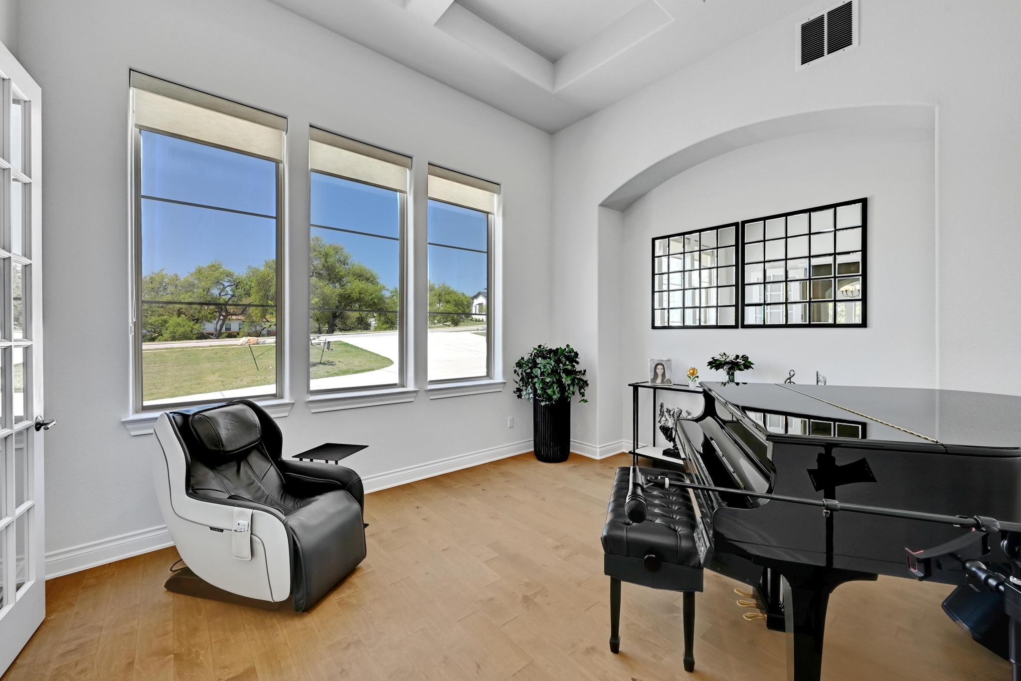 4809 SERENE HILLS Dr, Austin, TX 78738