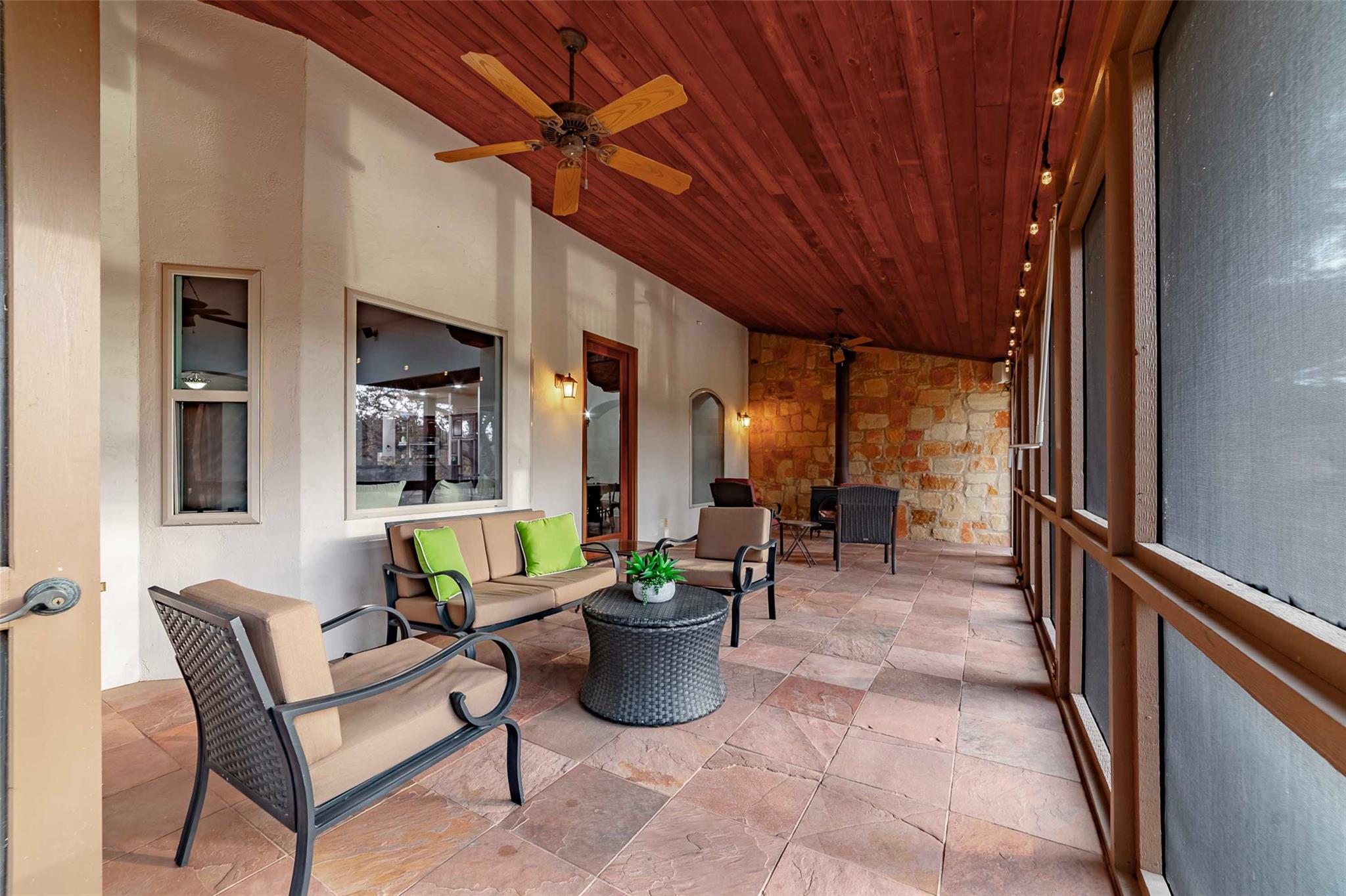 113 Comanche Agate, Horseshoe Bay, TX 78657