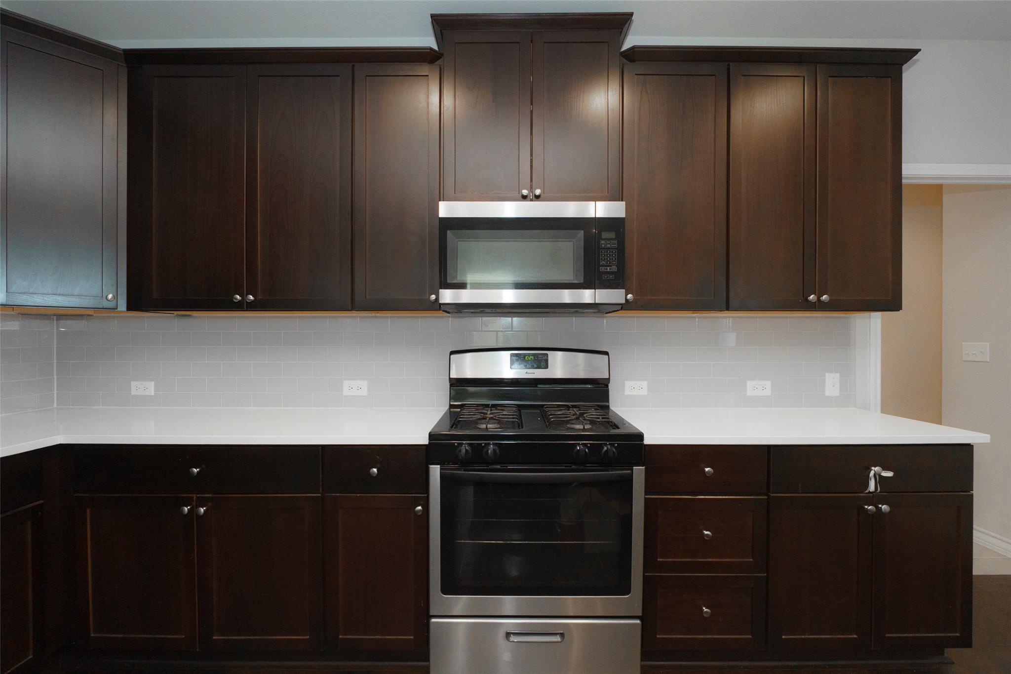 5304 GOLDEN CANARY Ln # 43, Austin, TX 78723