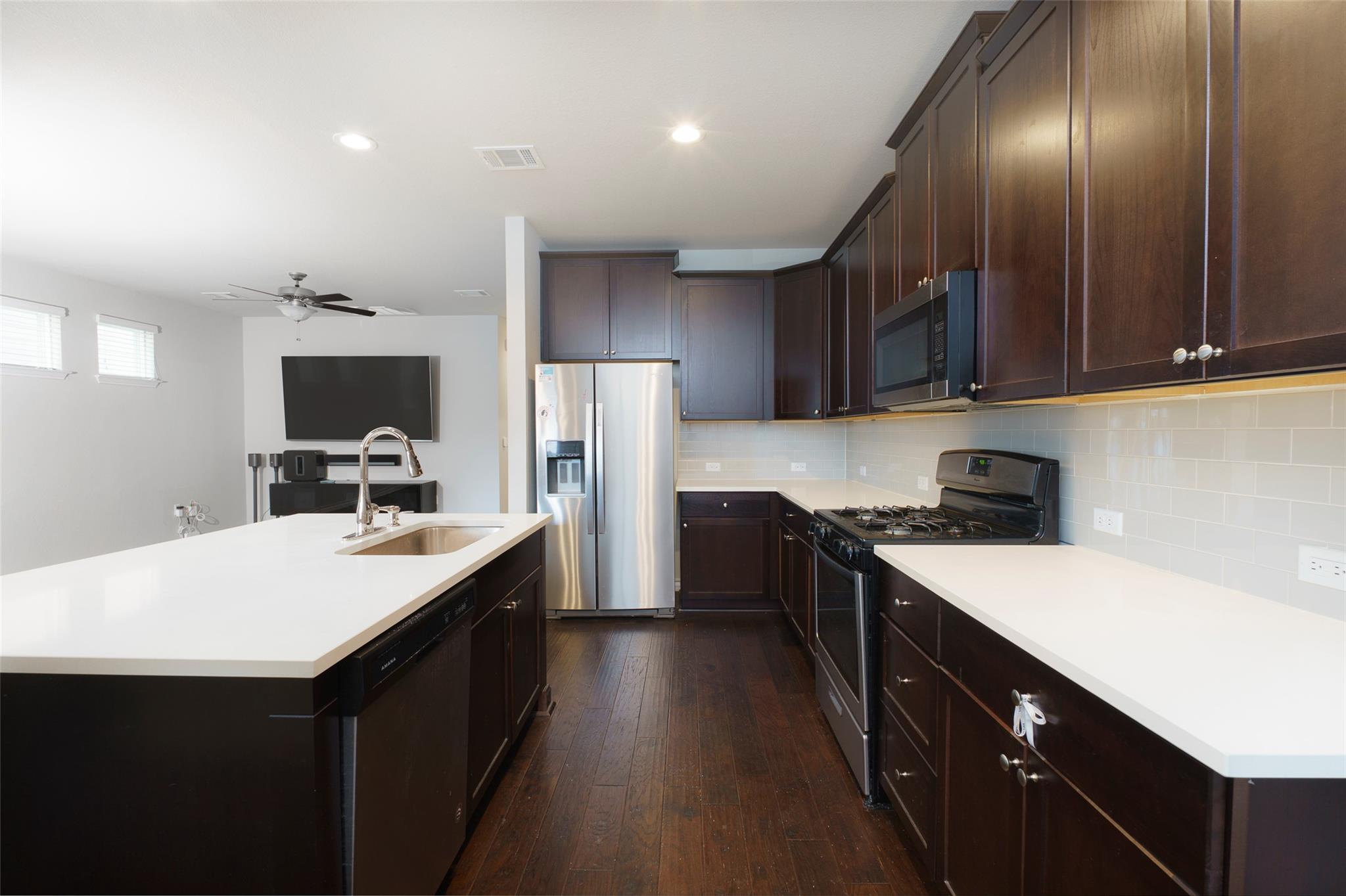 5304 GOLDEN CANARY Ln # 43, Austin, TX 78723