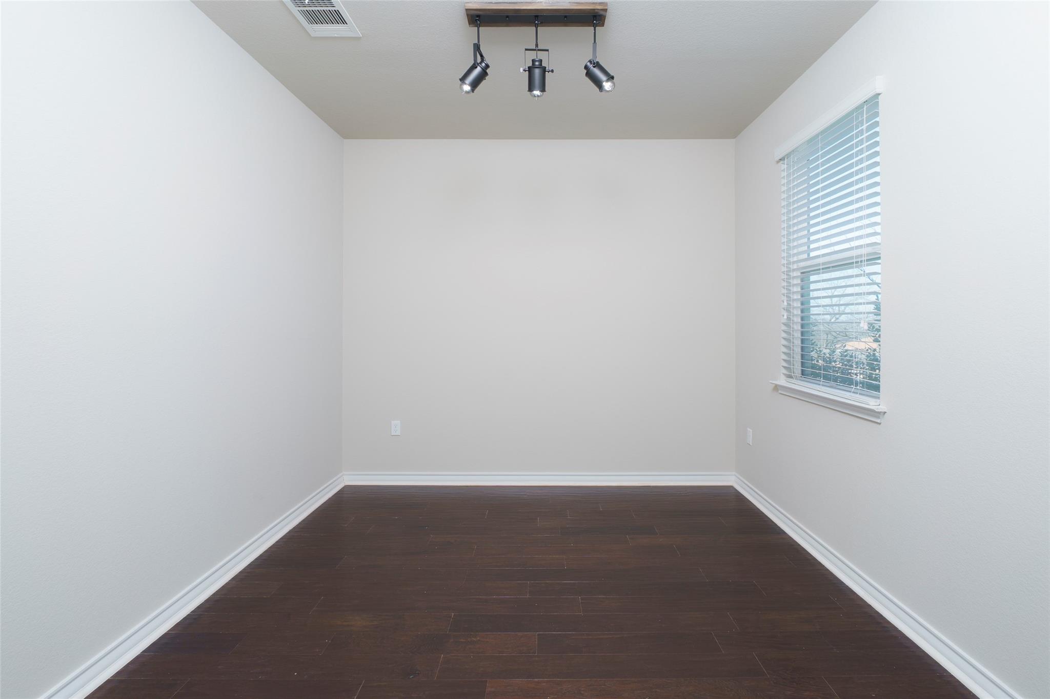 5304 GOLDEN CANARY Ln # 43, Austin, TX 78723