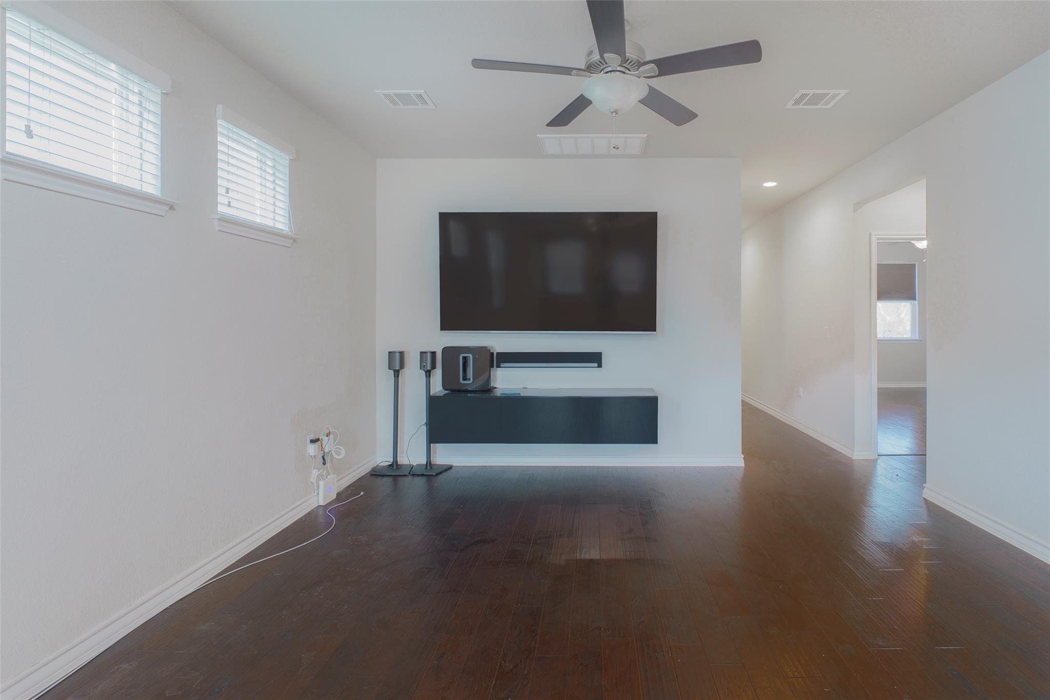 5304 GOLDEN CANARY Ln # 43, Austin, TX 78723