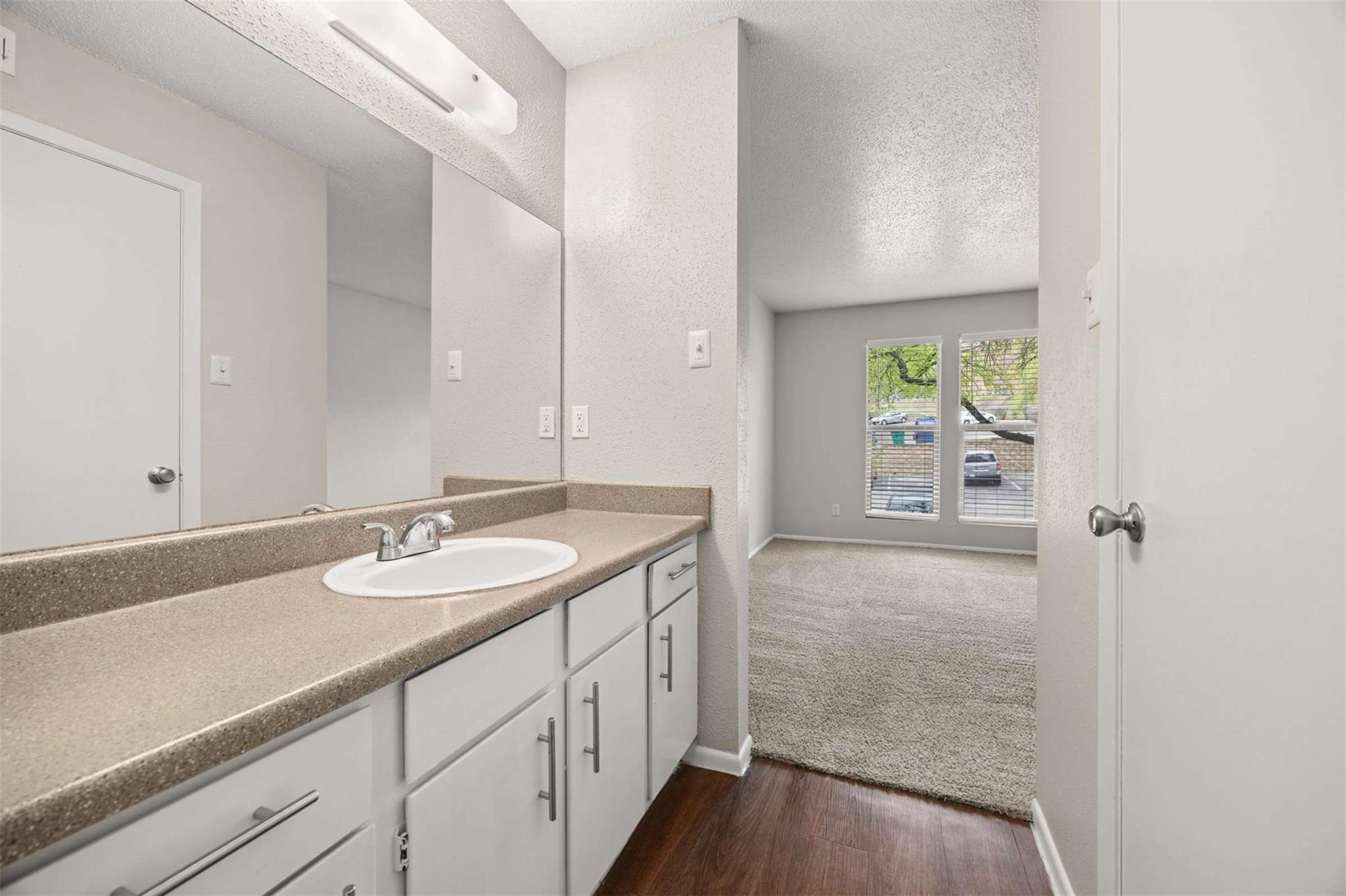 3111 Parker Ln # 0132, Austin, TX 78741