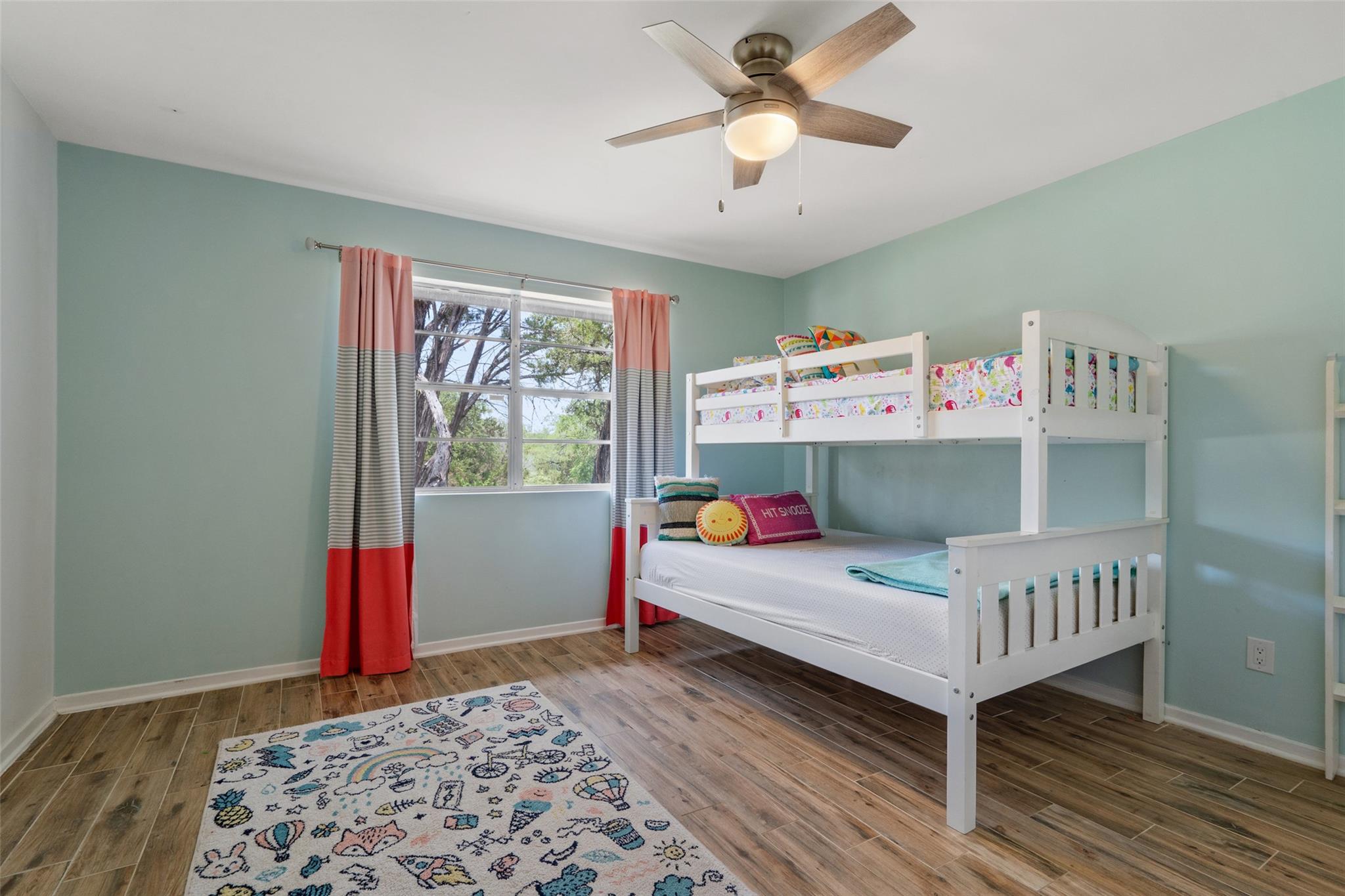 121 Merrywood Ln, San Marcos, TX 78666