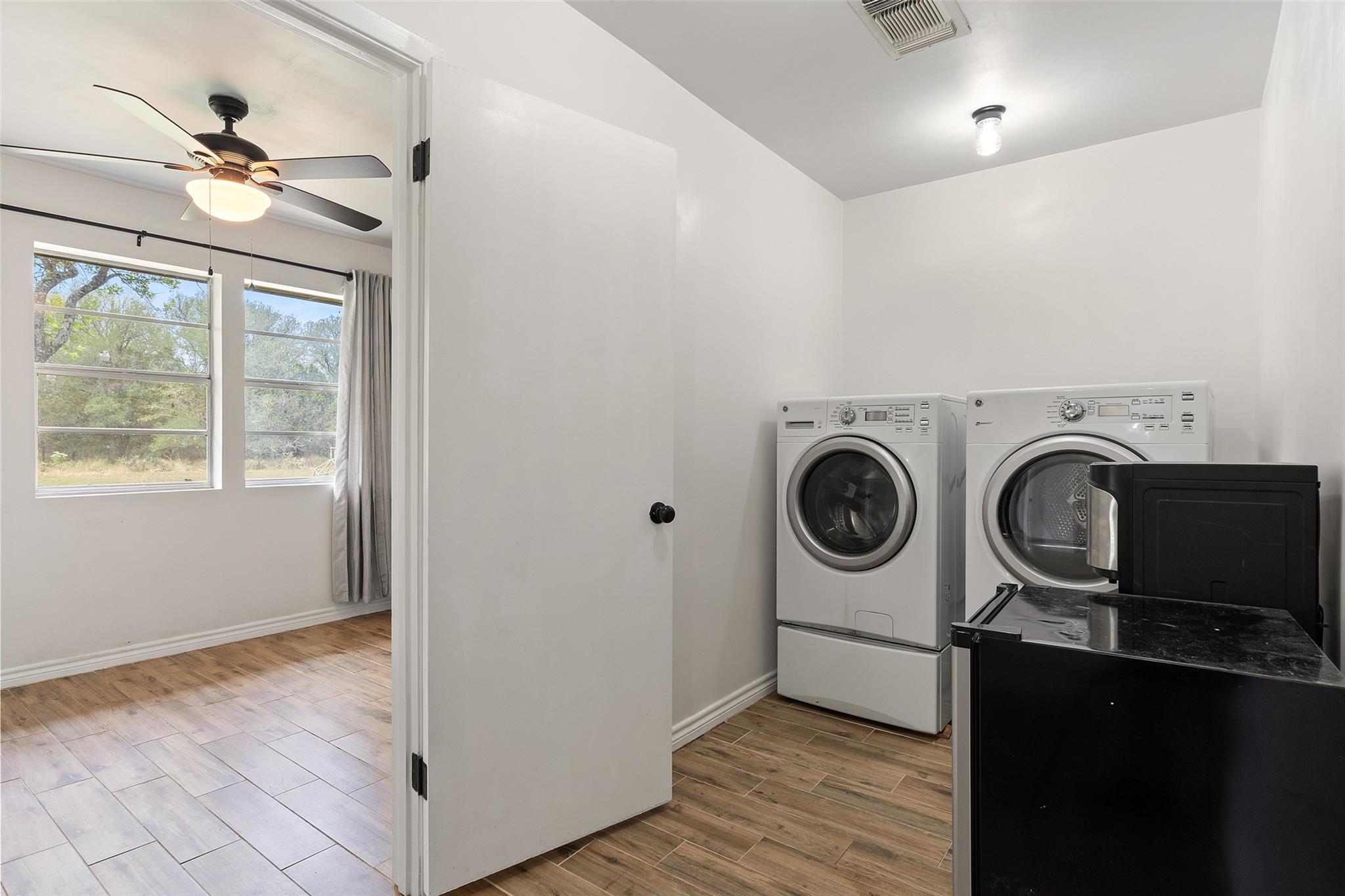 121 Merrywood Ln, San Marcos, TX 78666