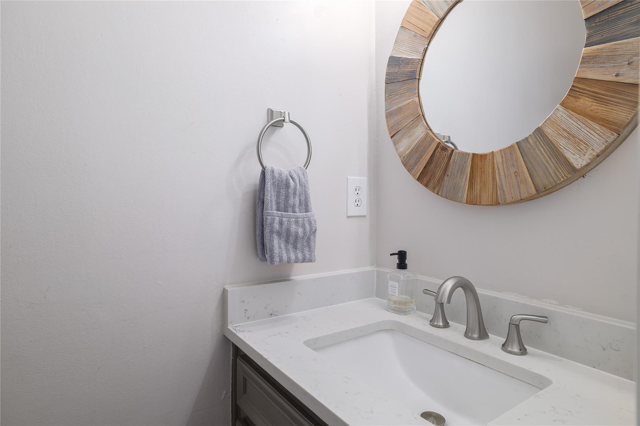 2210 Parkland Cv, Round Rock, TX 78681