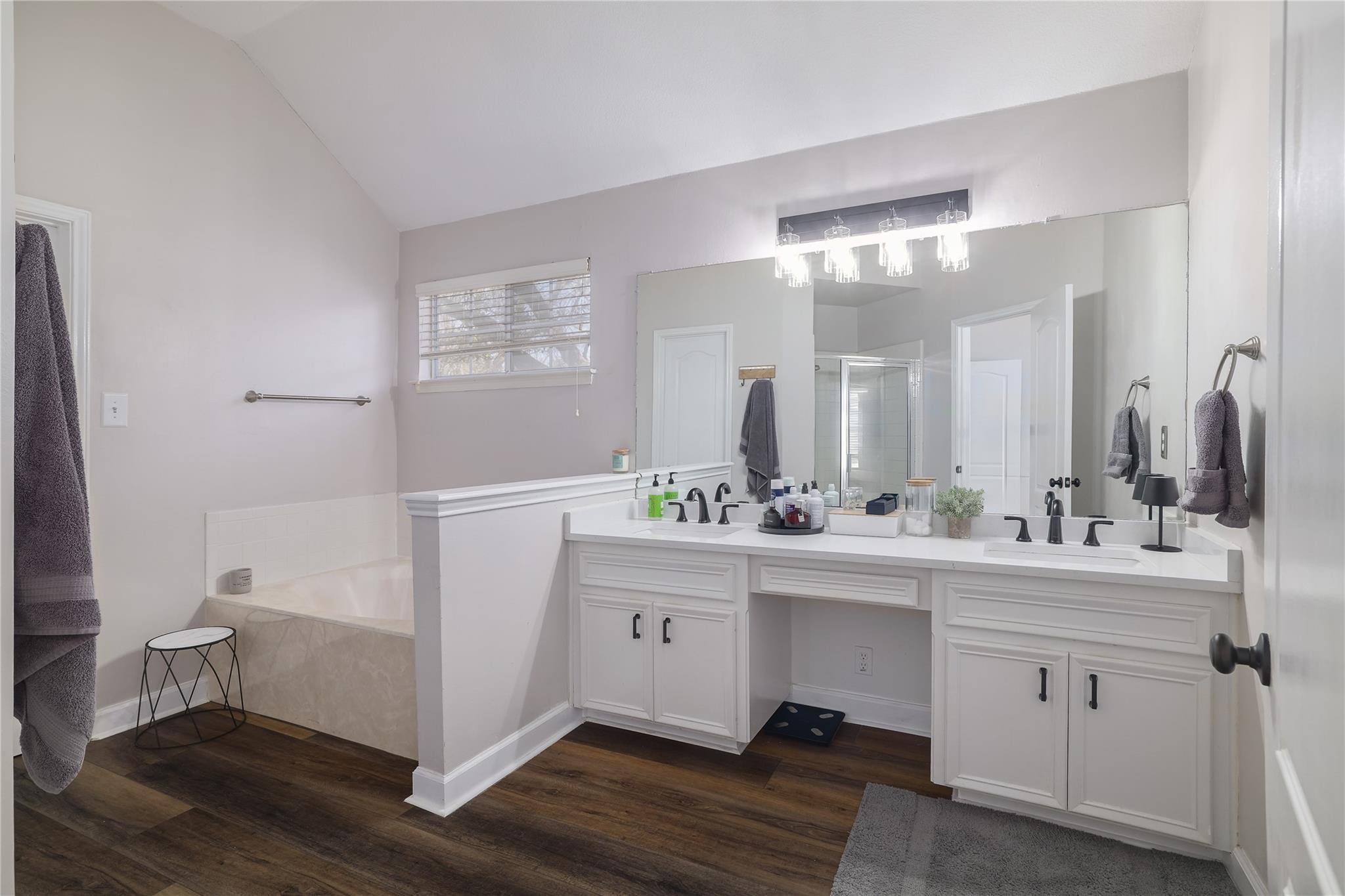 2210 Parkland Cv, Round Rock, TX 78681