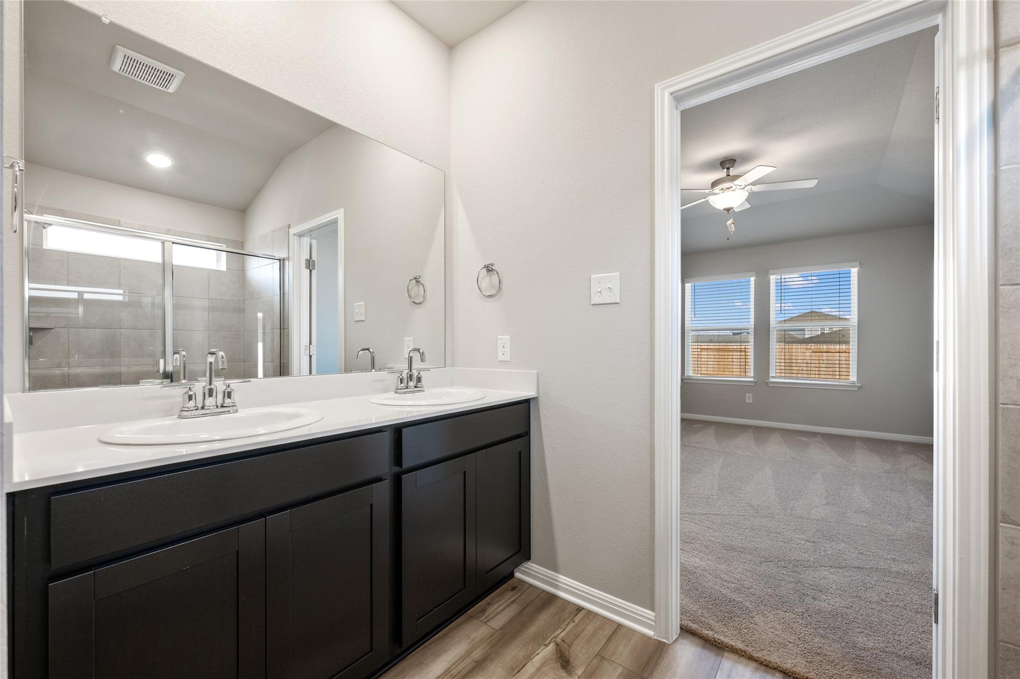 112 Short Toed Swoop, Cedar Creek, TX 78612