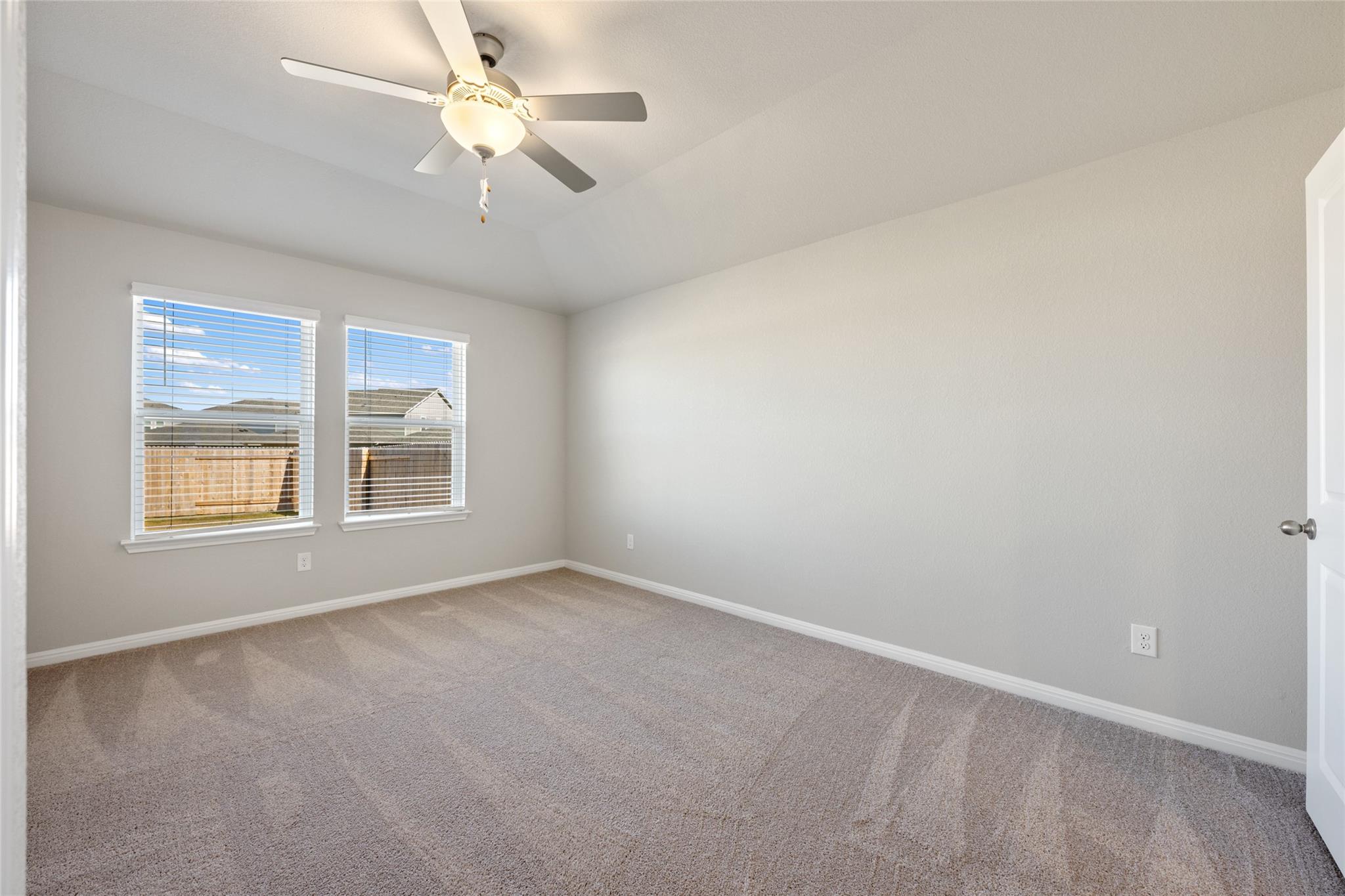 112 Short Toed Swoop, Cedar Creek, TX 78612