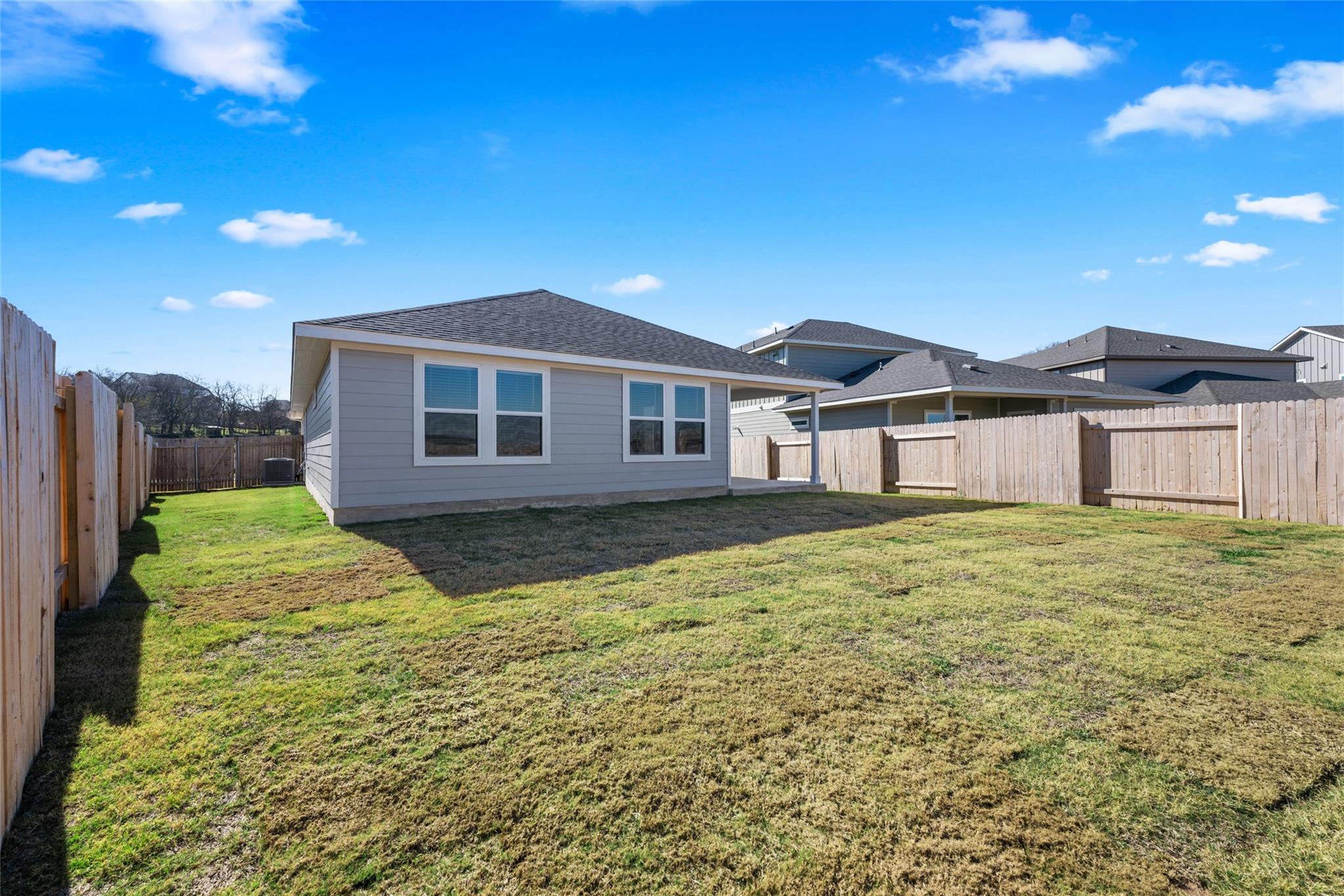 112 Short Toed Swoop, Cedar Creek, TX 78612