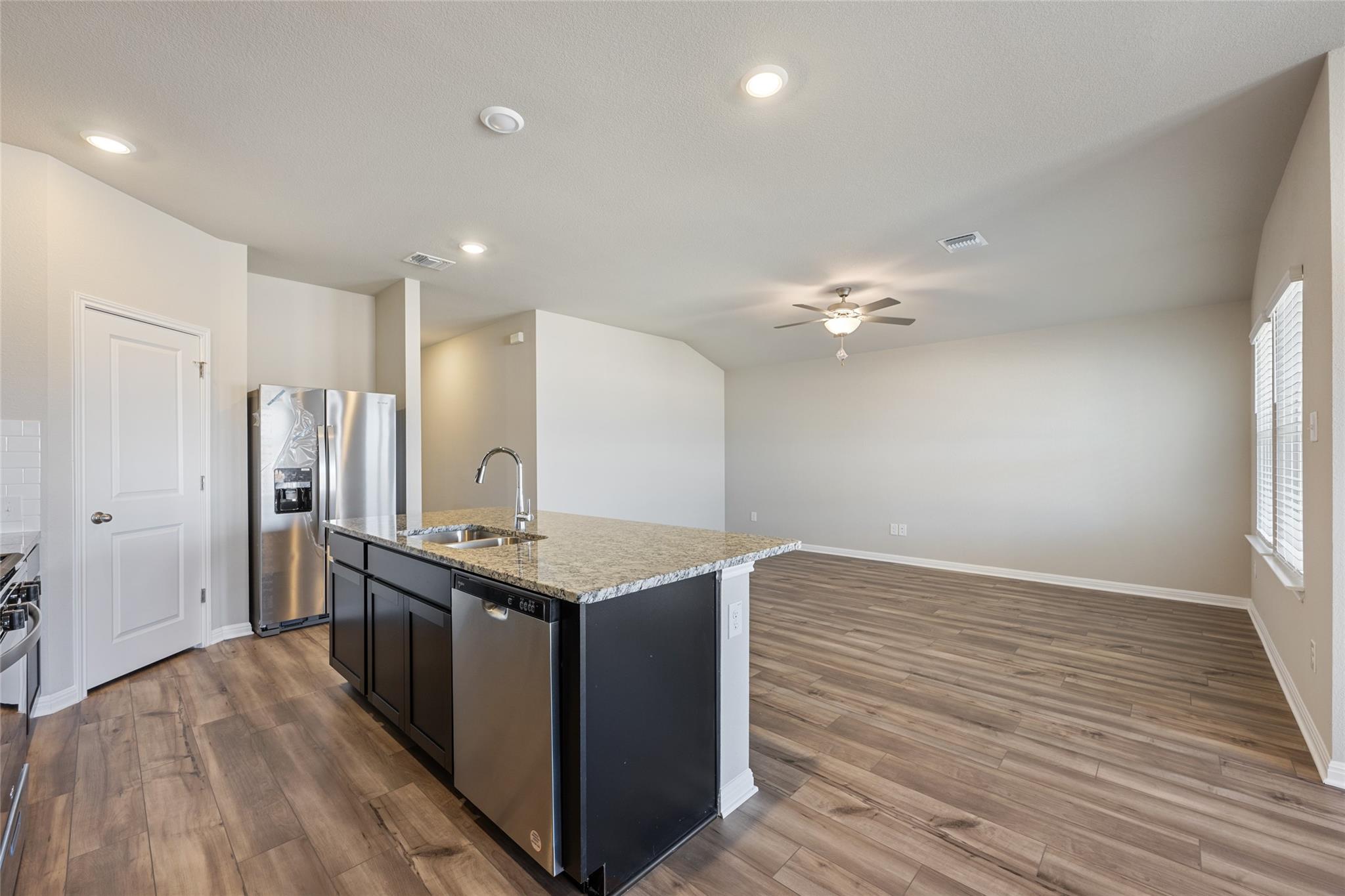 112 Short Toed Swoop, Cedar Creek, TX 78612