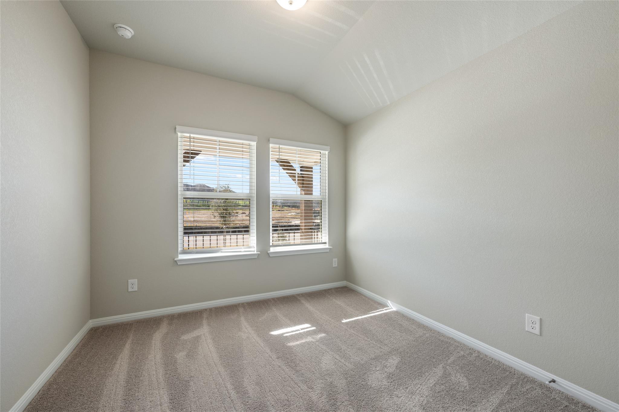 112 Short Toed Swoop, Cedar Creek, TX 78612