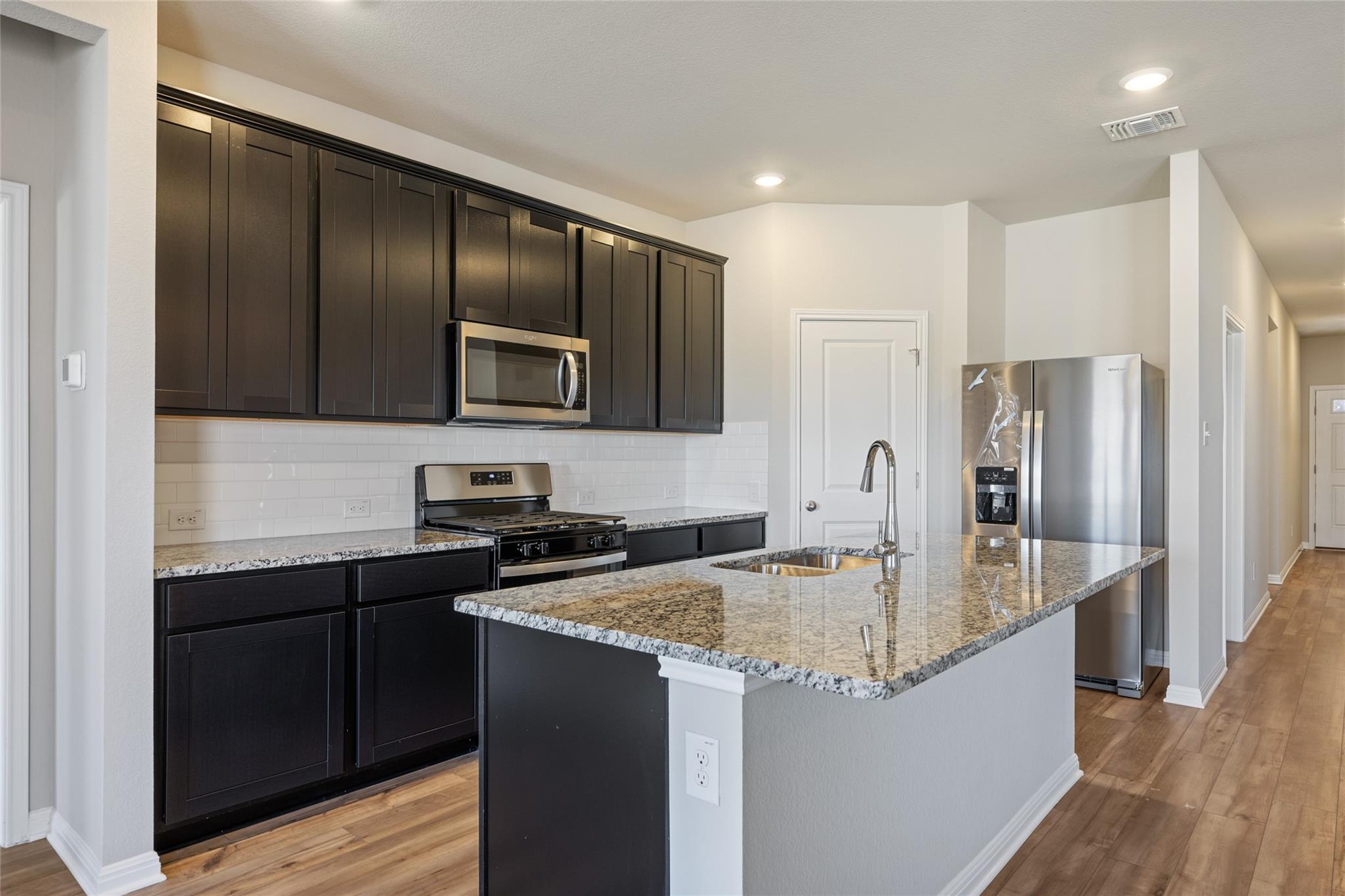 112 Short Toed Swoop, Cedar Creek, TX 78612