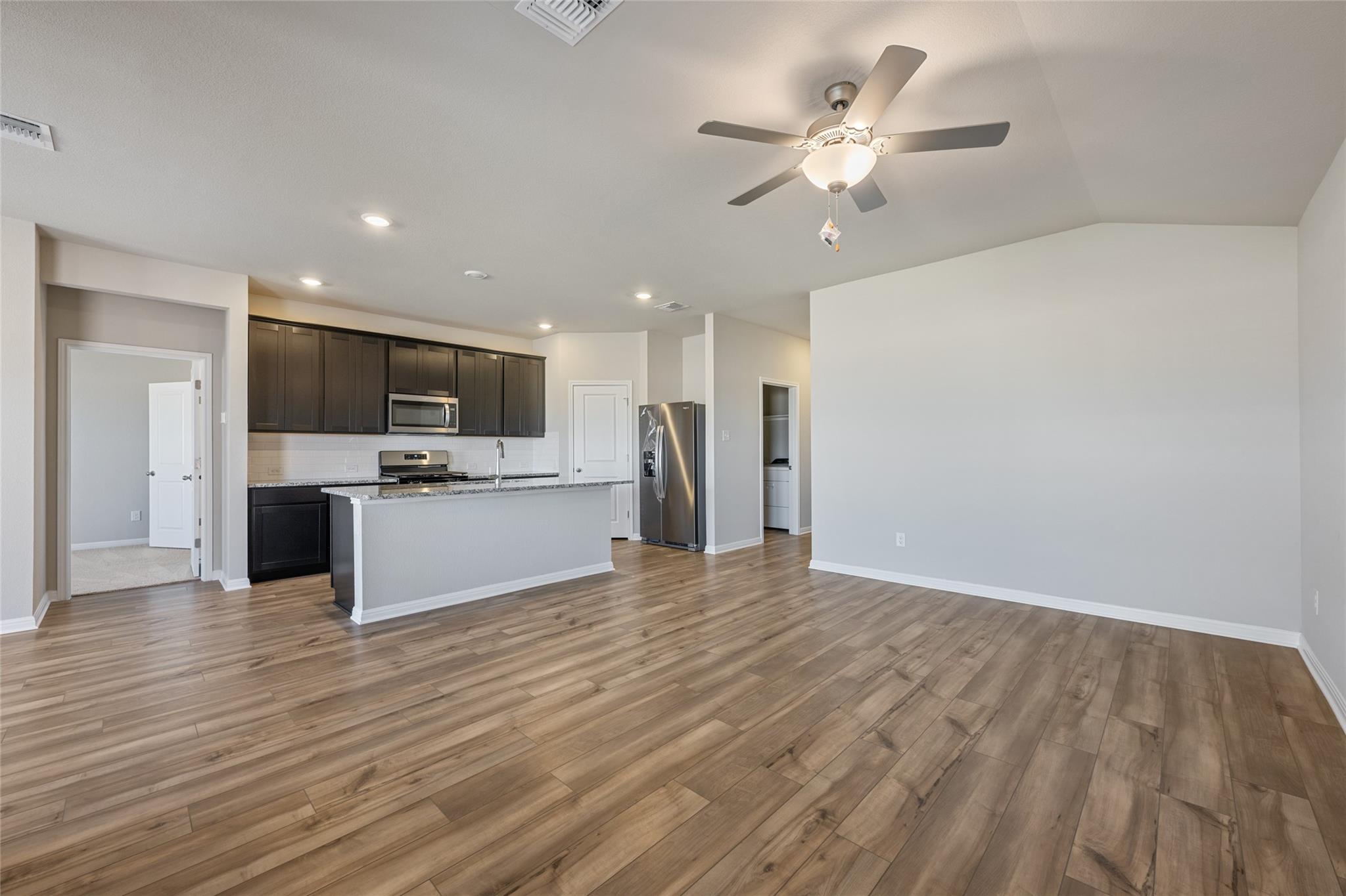 112 Short Toed Swoop, Cedar Creek, TX 78612