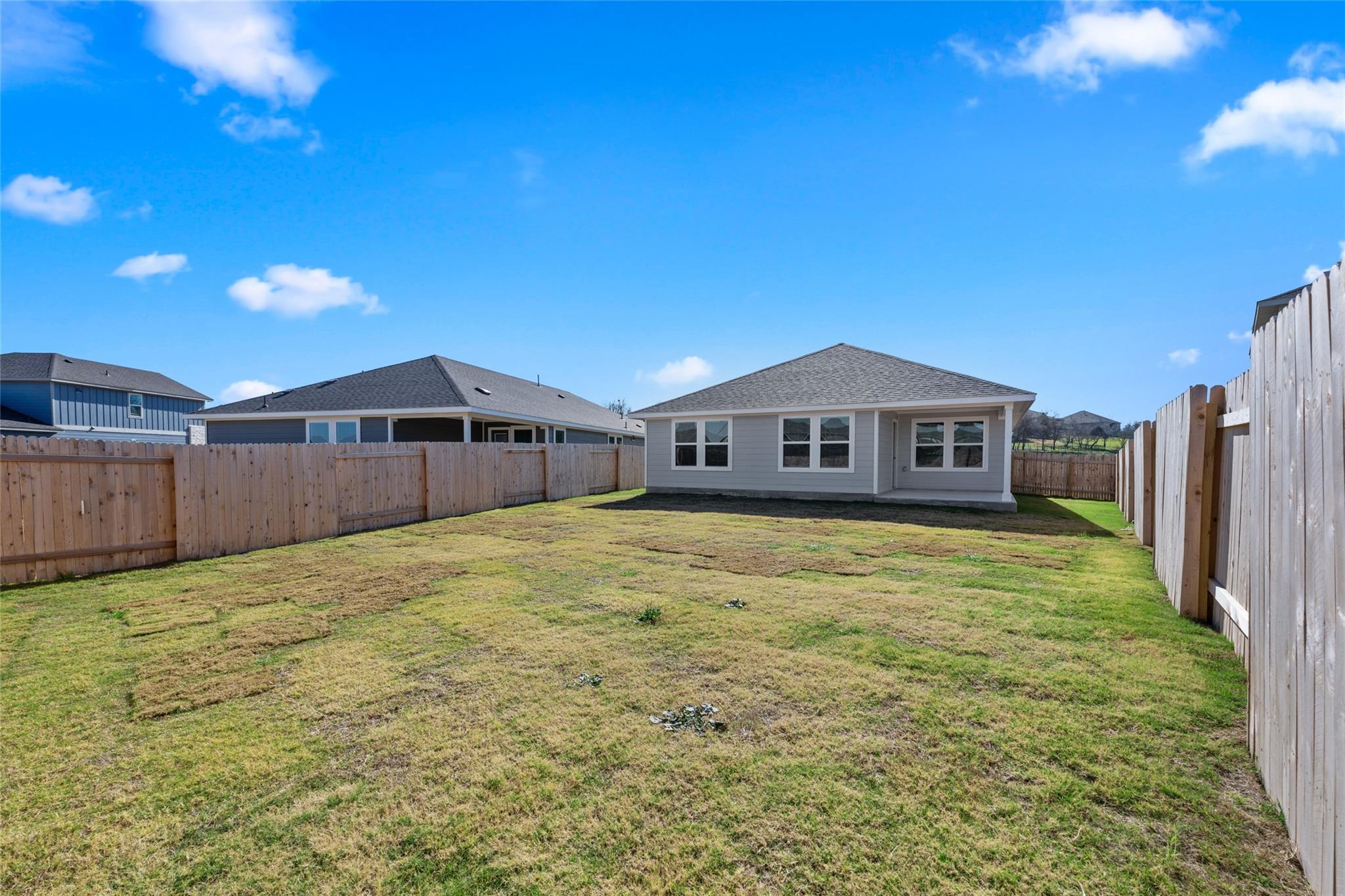 112 Short Toed Swoop, Cedar Creek, TX 78612