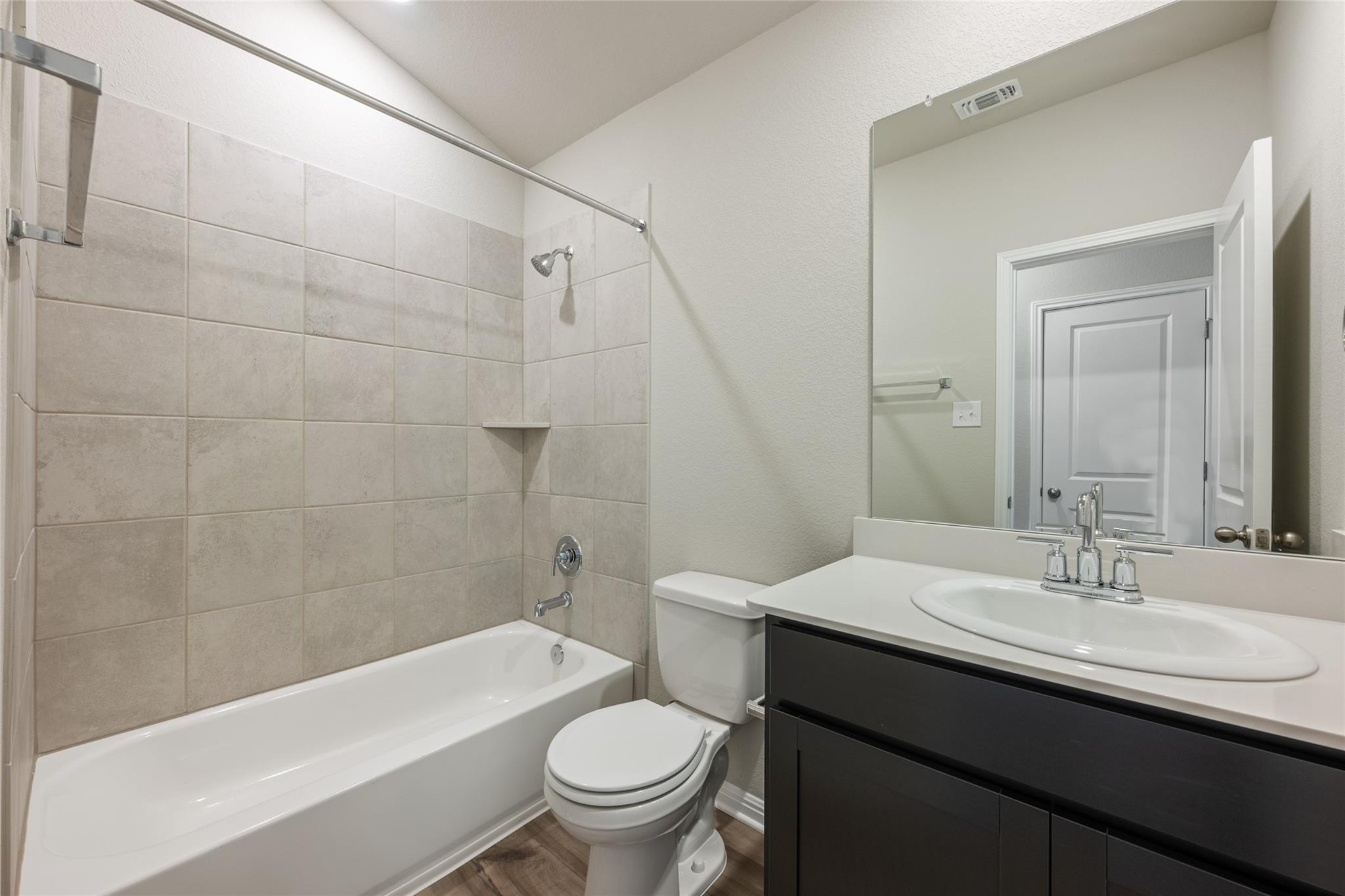 112 Short Toed Swoop, Cedar Creek, TX 78612