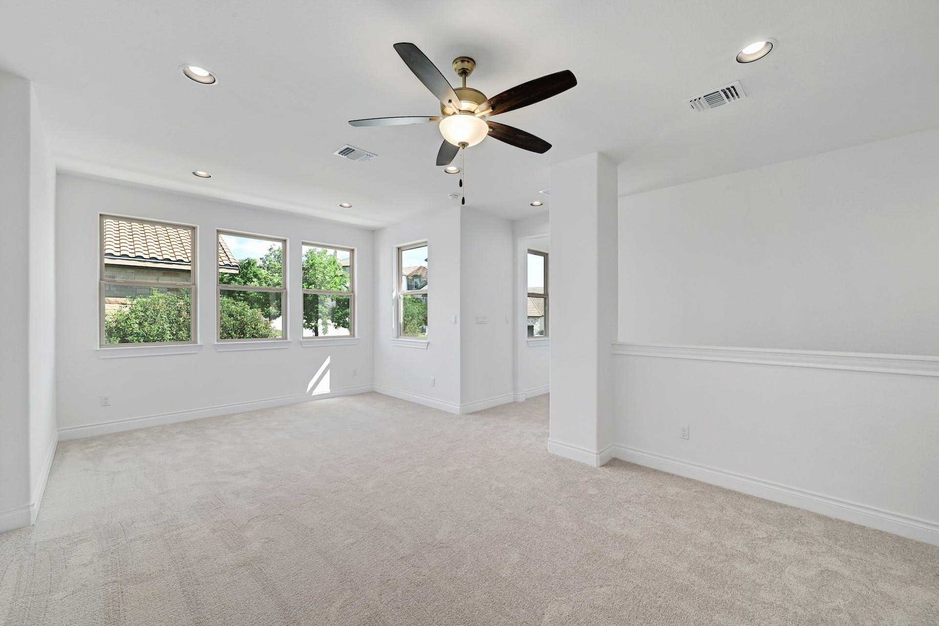 905 CRESTONE STREAM Dr, Austin, TX 78738